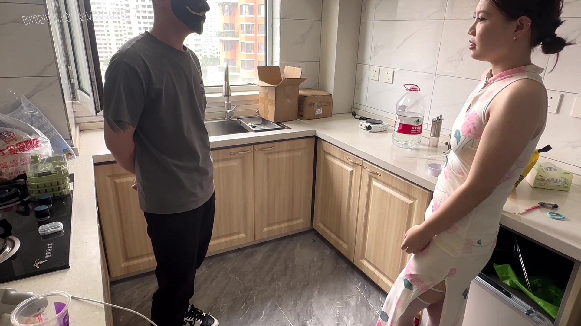 丝袜旗袍美女晓晓的特殊需求 胶带缠嘴TK 胸缚股绳驷马 分腿M TD强高 鞭打 固定挠脚心 预览图