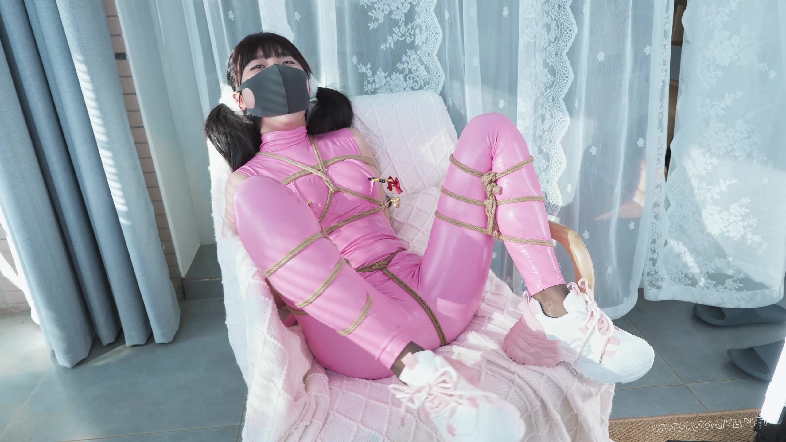 纯享版cos爱丽丝粉胶衣首次，ru夹股绳放置挣扎，棒棒强高和柠檬汁强制口水分泌，口 预览图