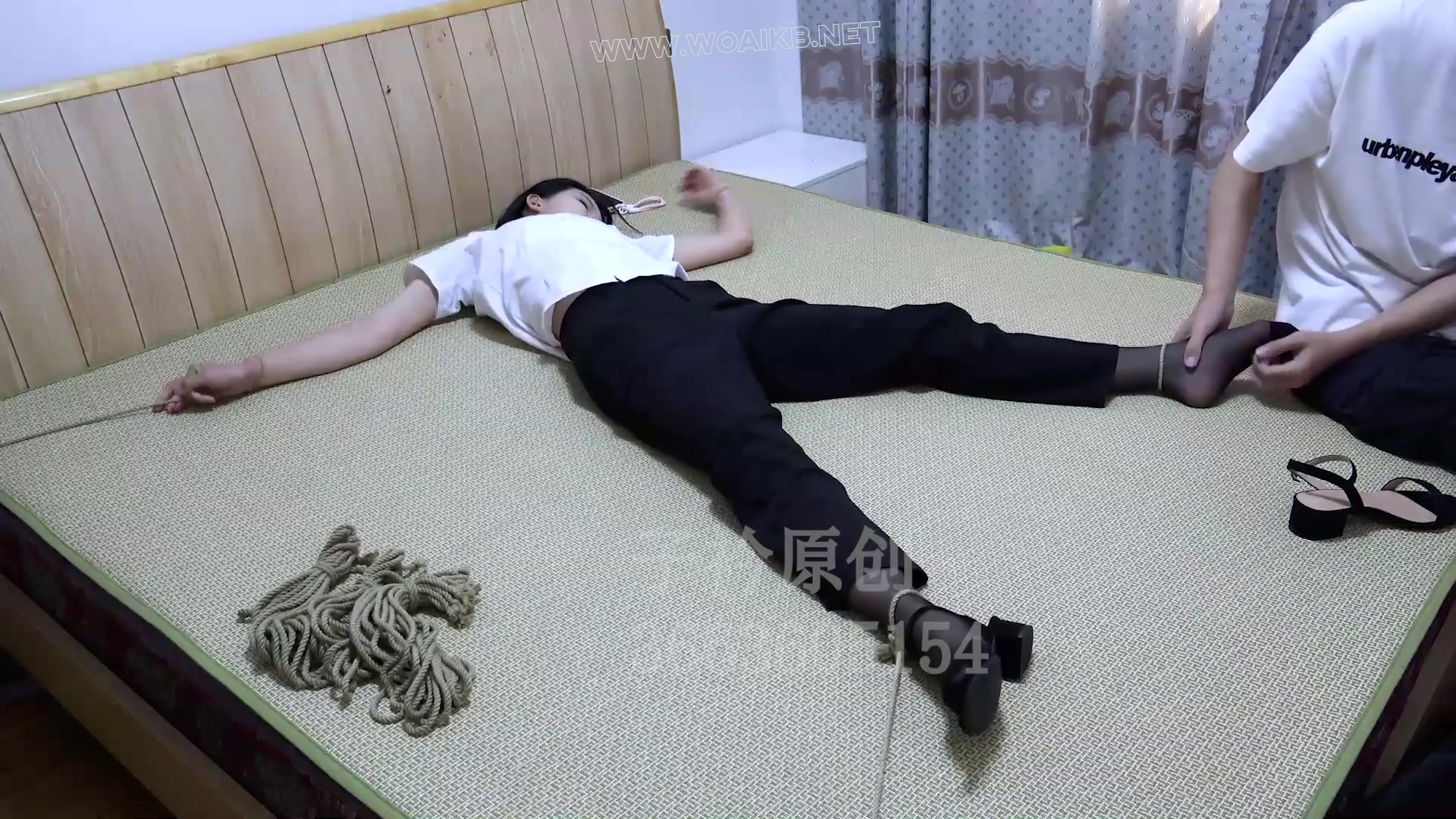 菲菲TK 怕痒到尖叫 预览图