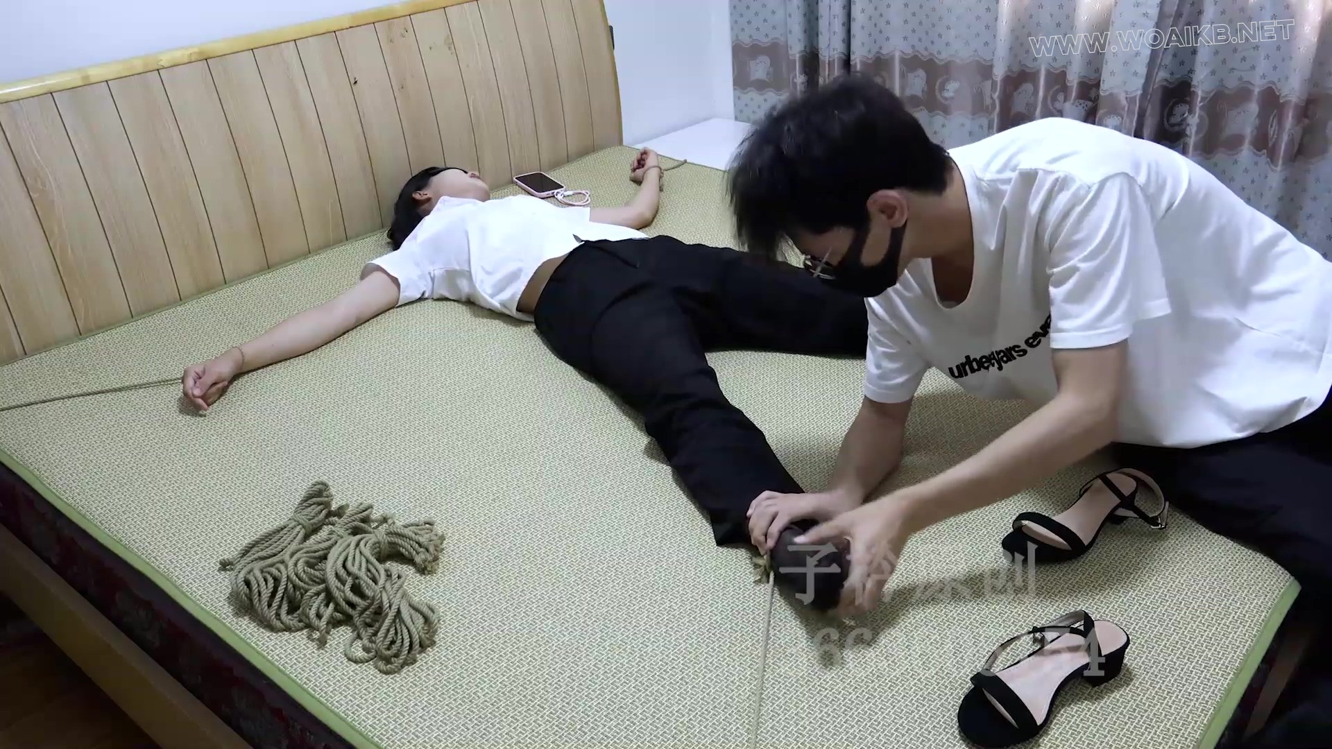 菲菲TK 怕痒到尖叫 预览图