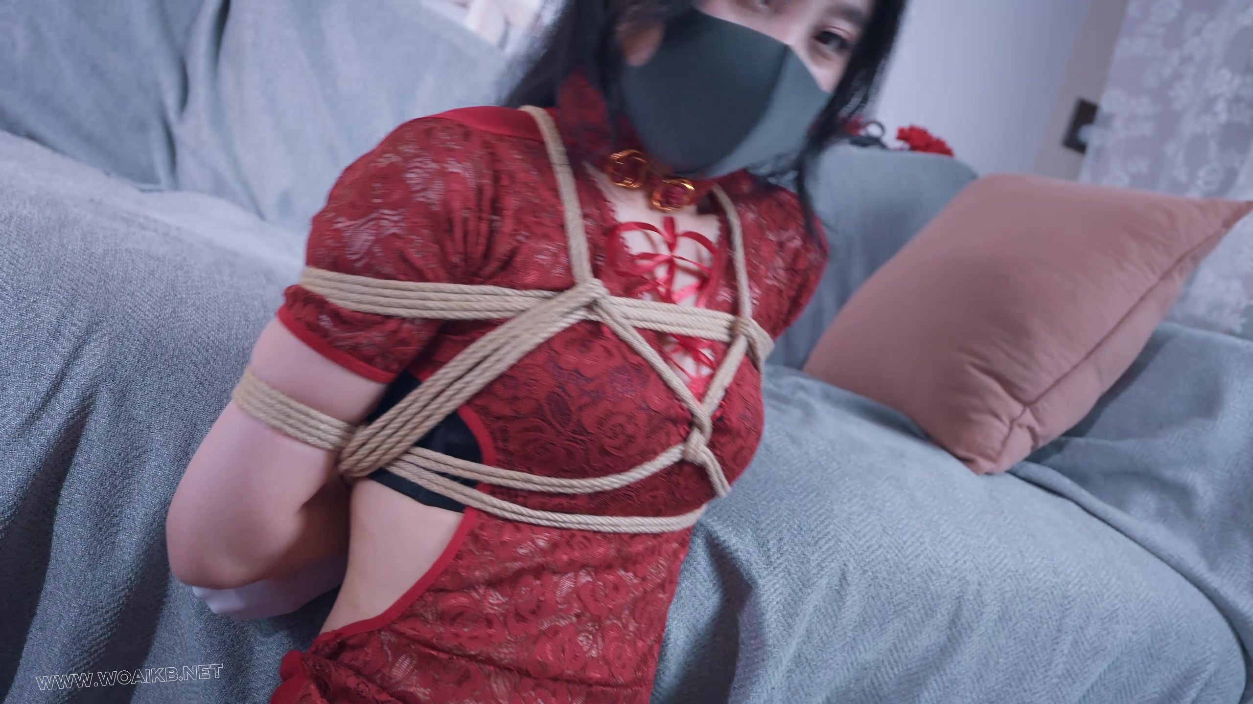 《紧缚治疗室》 预览图