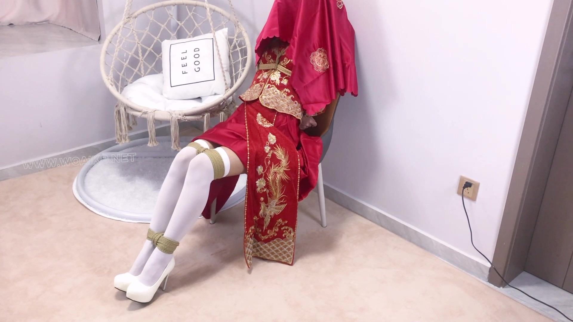 《婚之劫难》-第二集-客户定拍-中式婚礼题材+口球堵嘴+日式紧缚+胸缚+并腿缚+遥控T 预览图