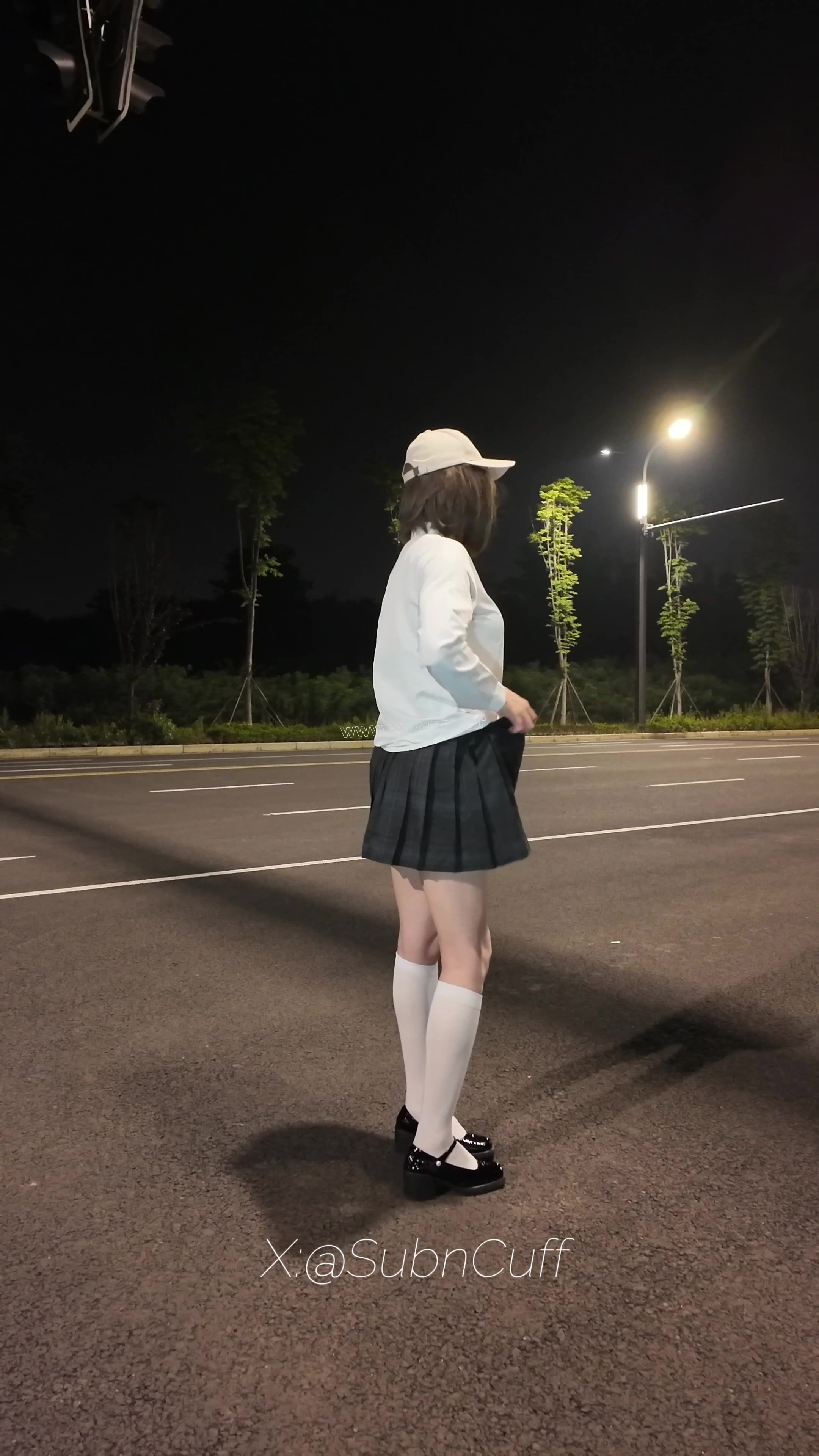 户外JK路灯吊缚SubM 预览图