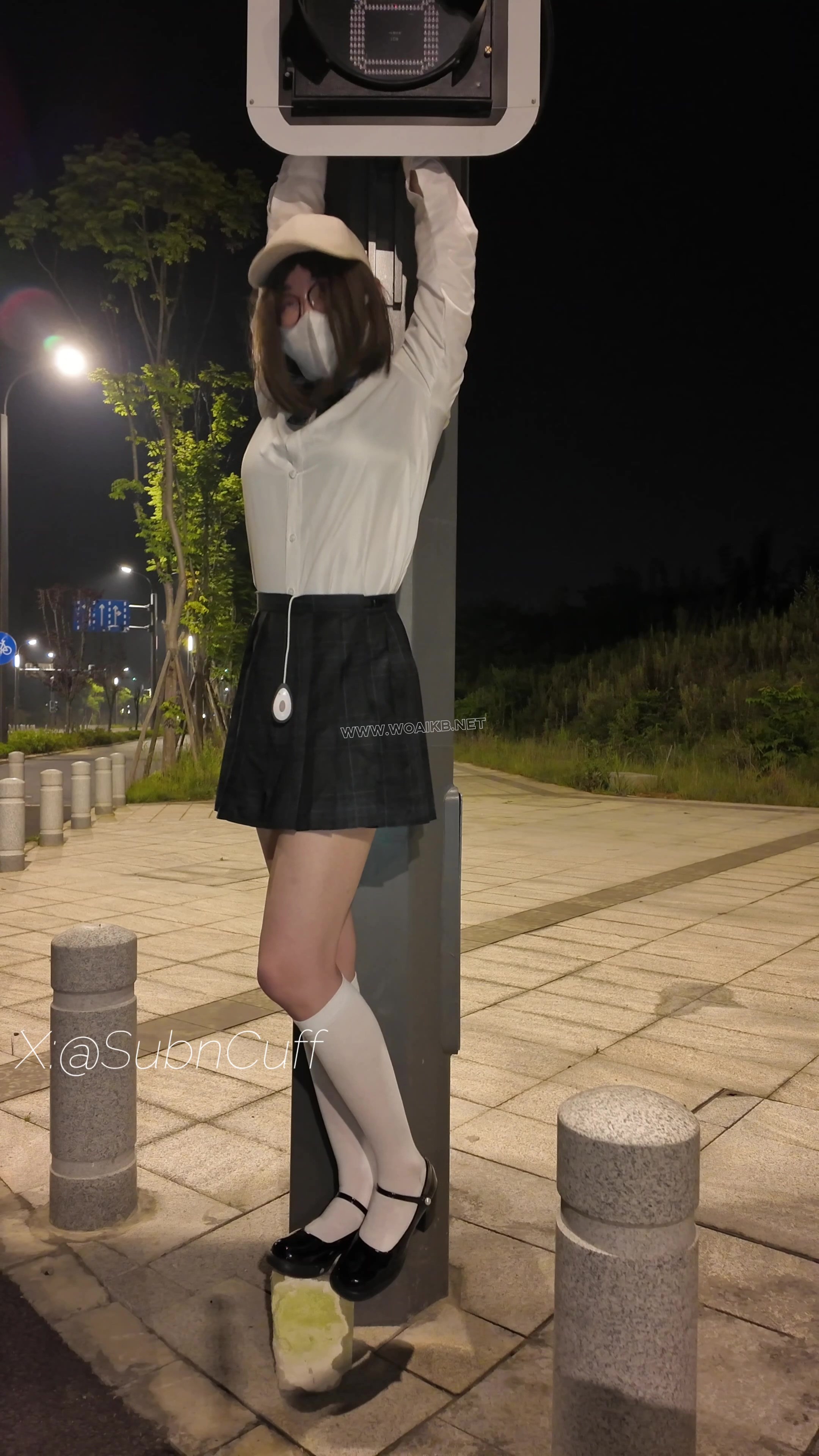 户外JK路灯吊缚SubM 预览图