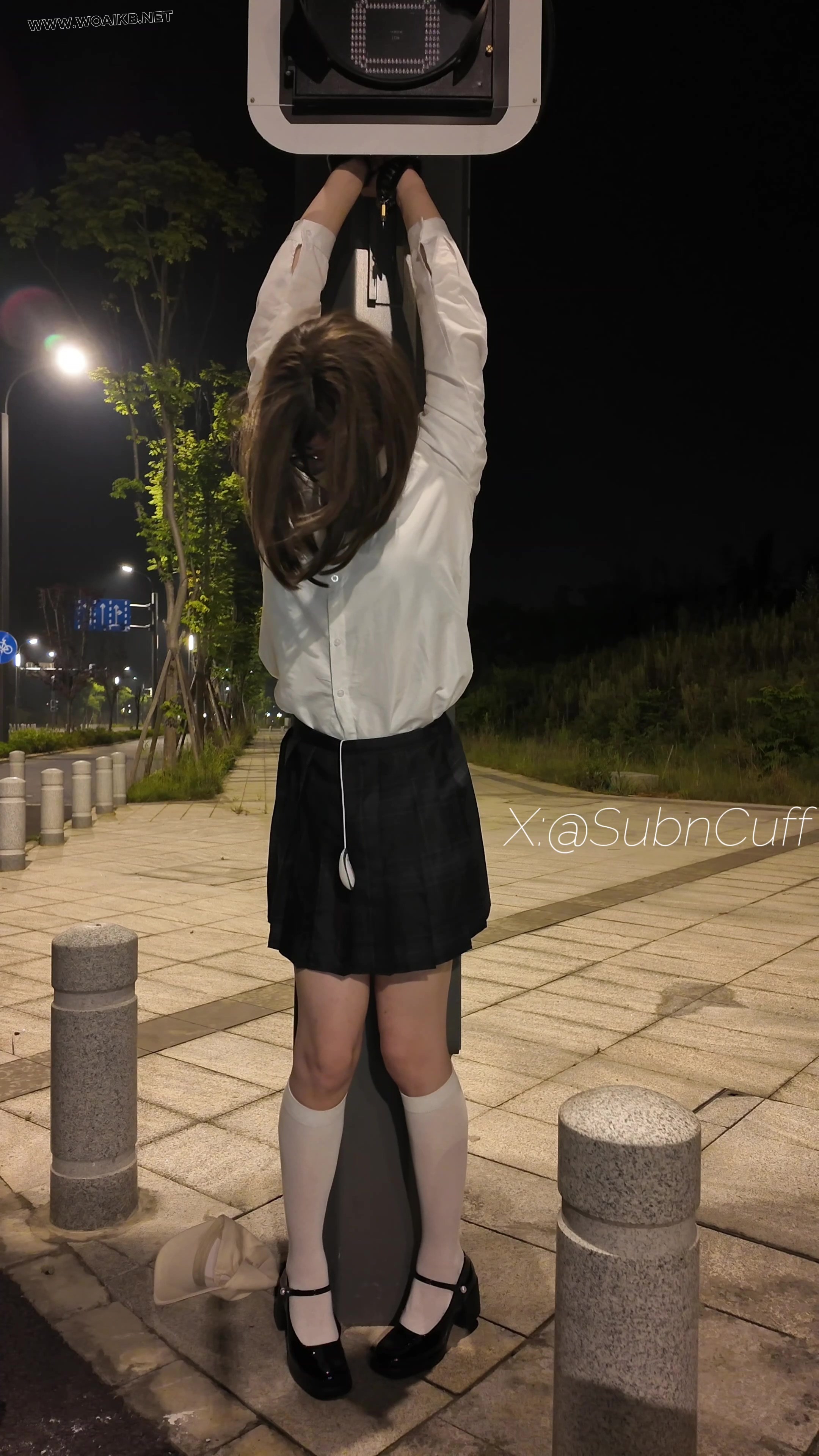户外JK路灯吊缚SubM 预览图