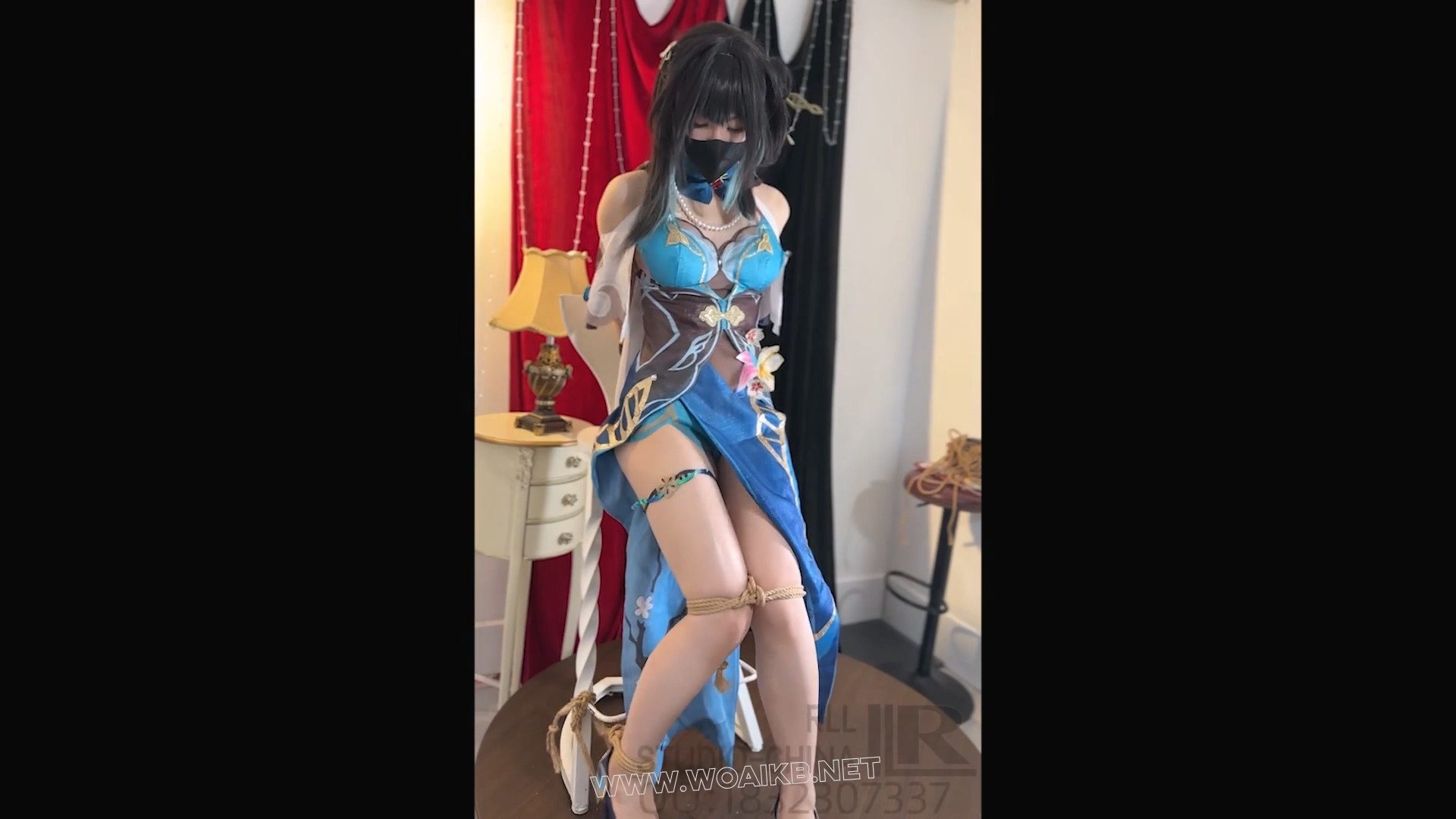 阮梅拘束{乳贴抹油振动开腿放置M腿} 预览图