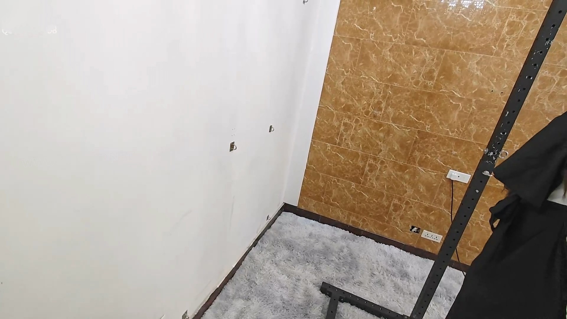 白丝小修女苗苗初次体验绳缚TD，白丝高跟，脚铐吊手，苗苗这个体质太敏感也太娇弱 预览图