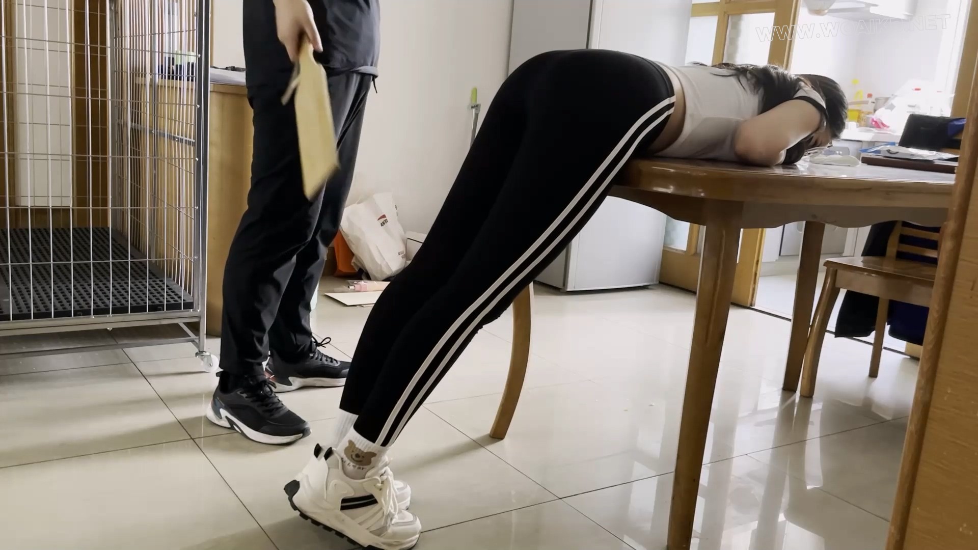 《纪舒静的家规责罚2》客户定拍调教之阿然剧情SP第二部！这次讲述了纪舒静因为没憋 预览图