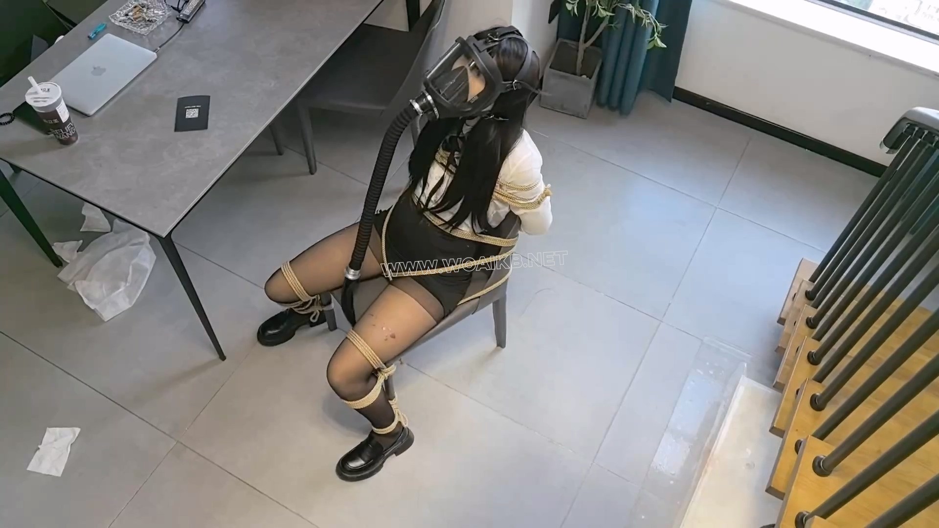 好奇小秘TJ日记 紧缚 滴蜡 sp 强G 电击 防毒面具 欲罢不能 昏迷 预览图