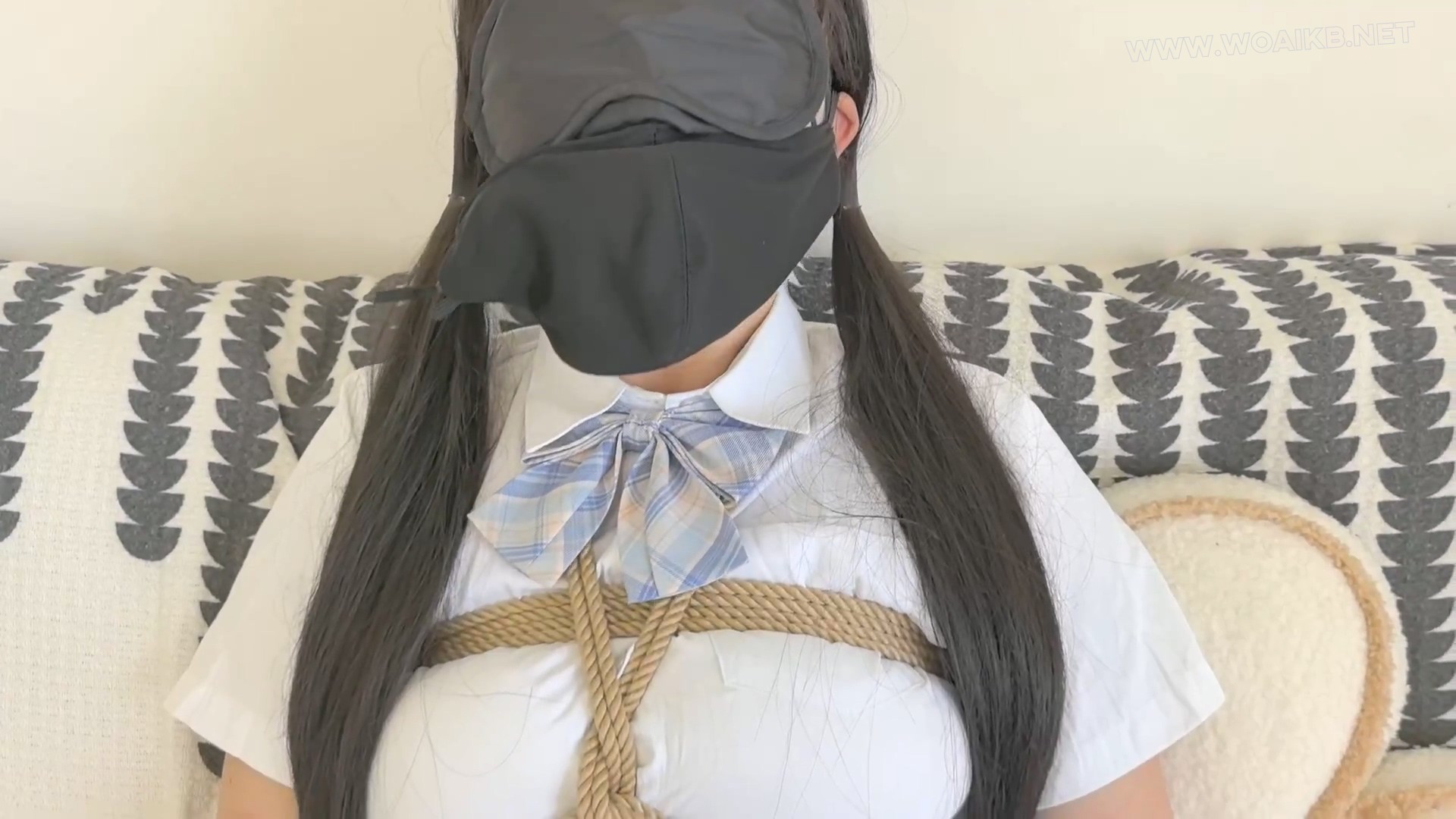 第一视角带兄弟们沉浸式虐m 超紧缚KB 虐到痛哭 多种内置强G 手动抽查 TK白丝足 SP 预览图