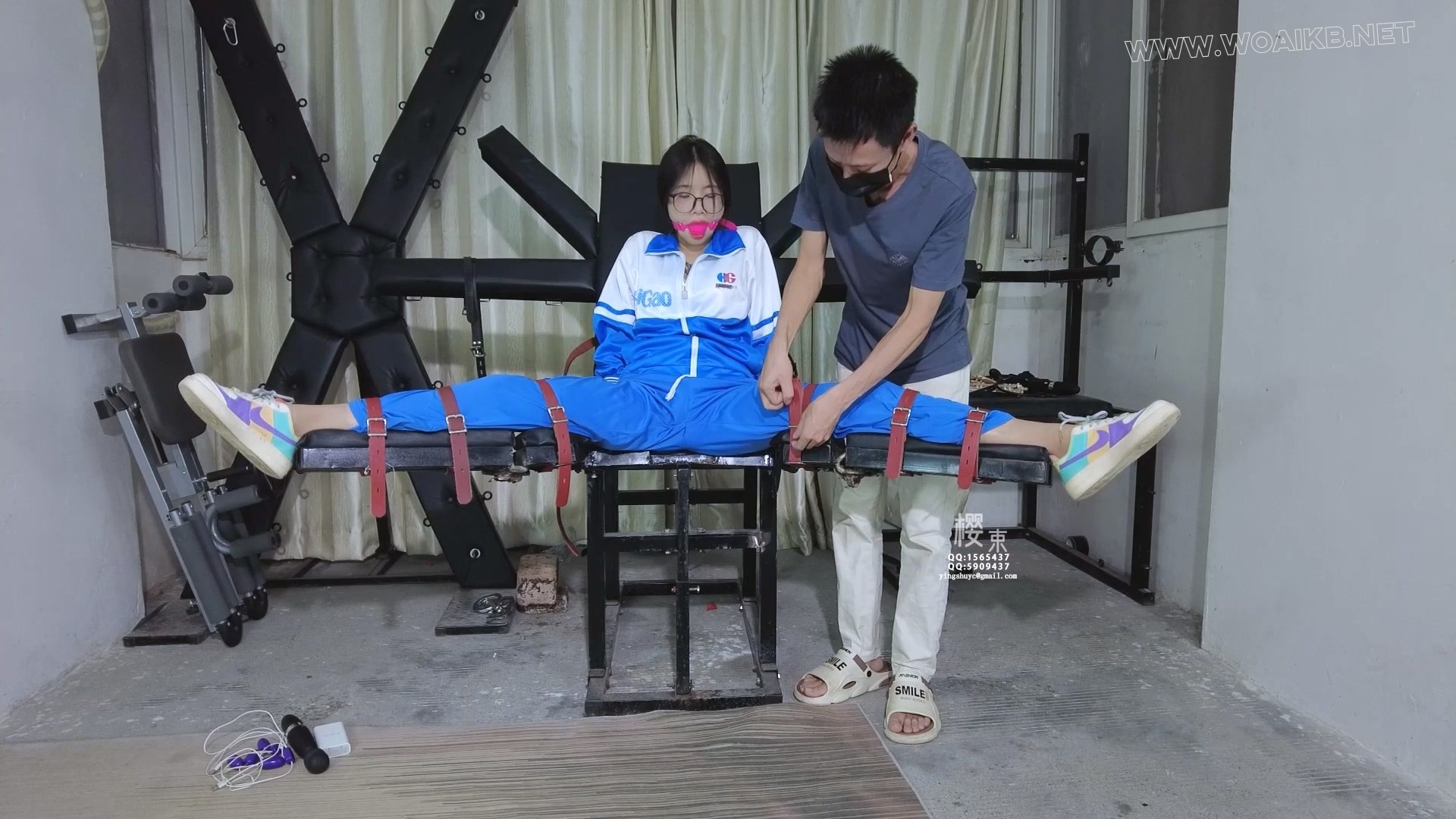禁欲系女学生！无数棒棒羞耻固定刺激强高！狂挠裤里肉丝笑到岔气求饶！ 《作弊的 预览图
