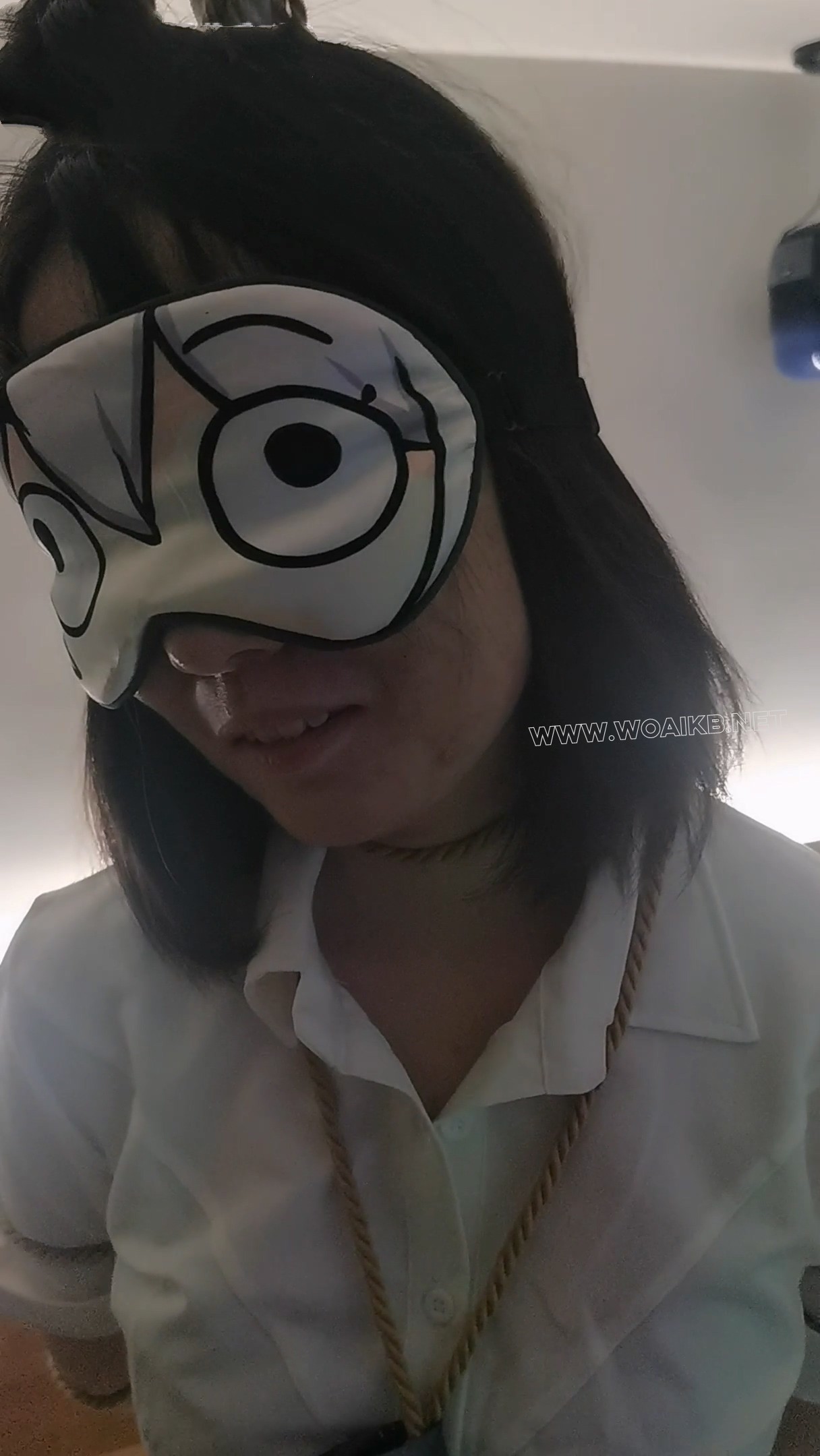 灵言单腿吊强高哭泣 预览图
