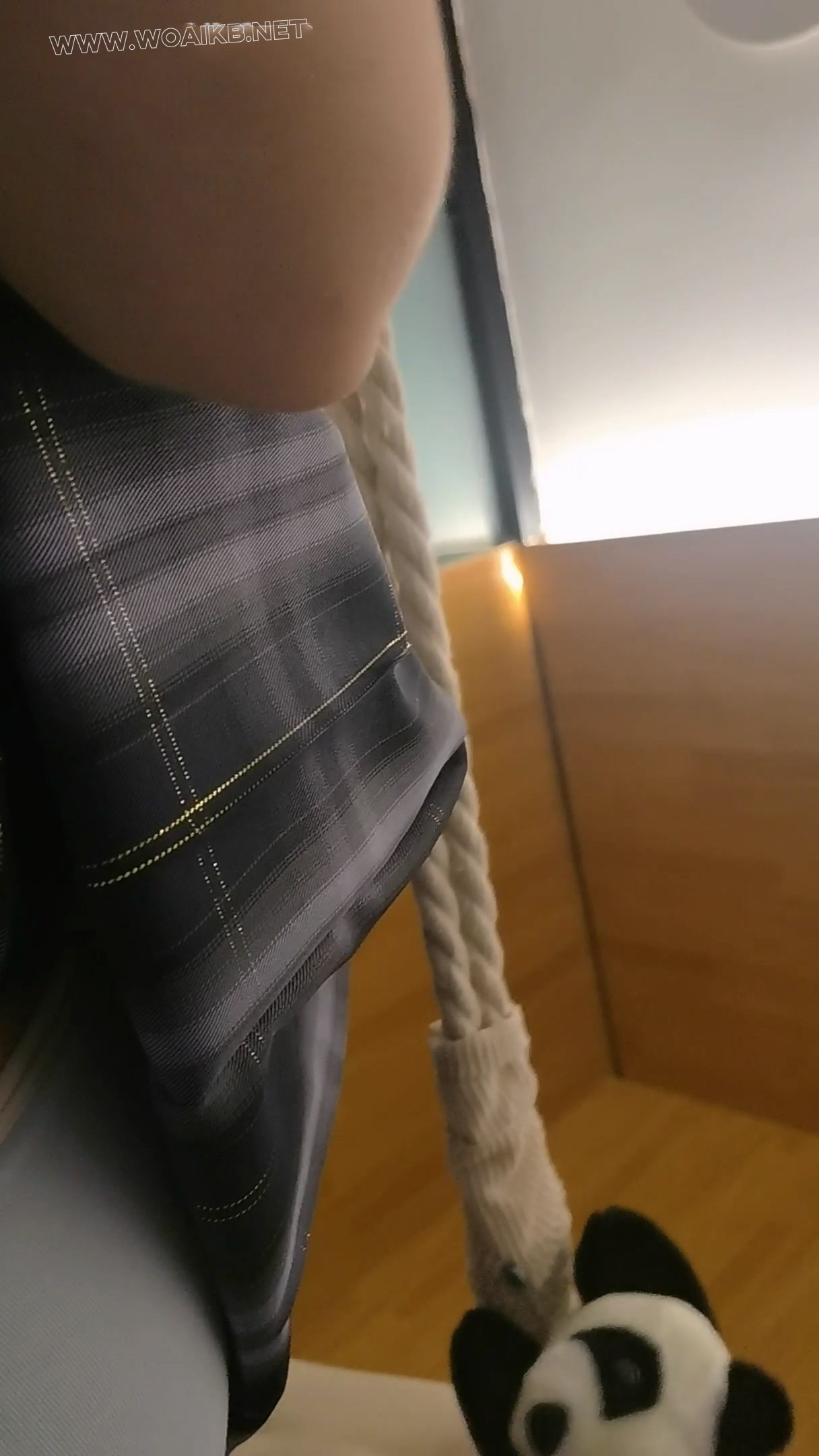 灵言单腿吊强高哭泣 预览图