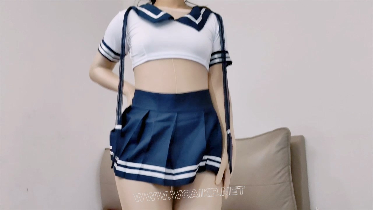 海沙超短jk连体丝袜的妹妹直臂驷马后脱光后虐ru调教 预览图