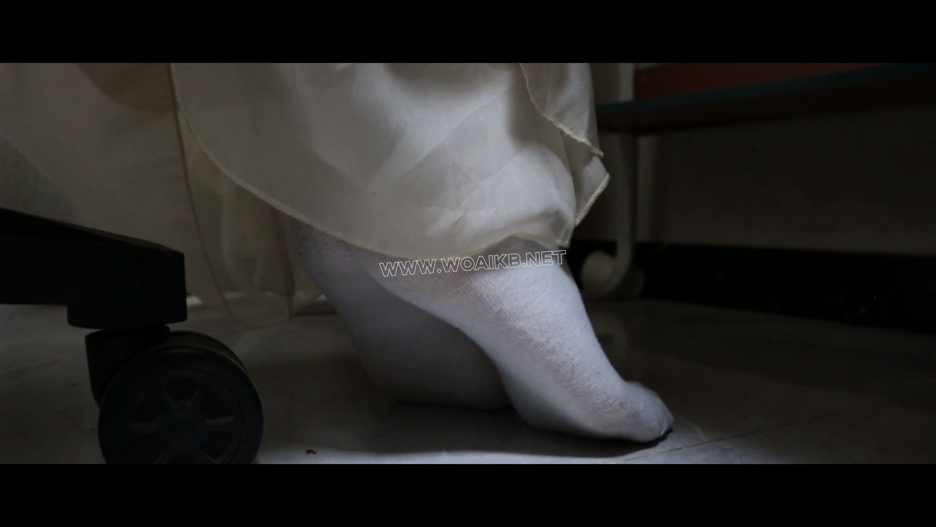 《魔法项圈》甜美文静的小美女偶遇魔法项圈，但必须满足项圈精灵三个愿望？ 预览图