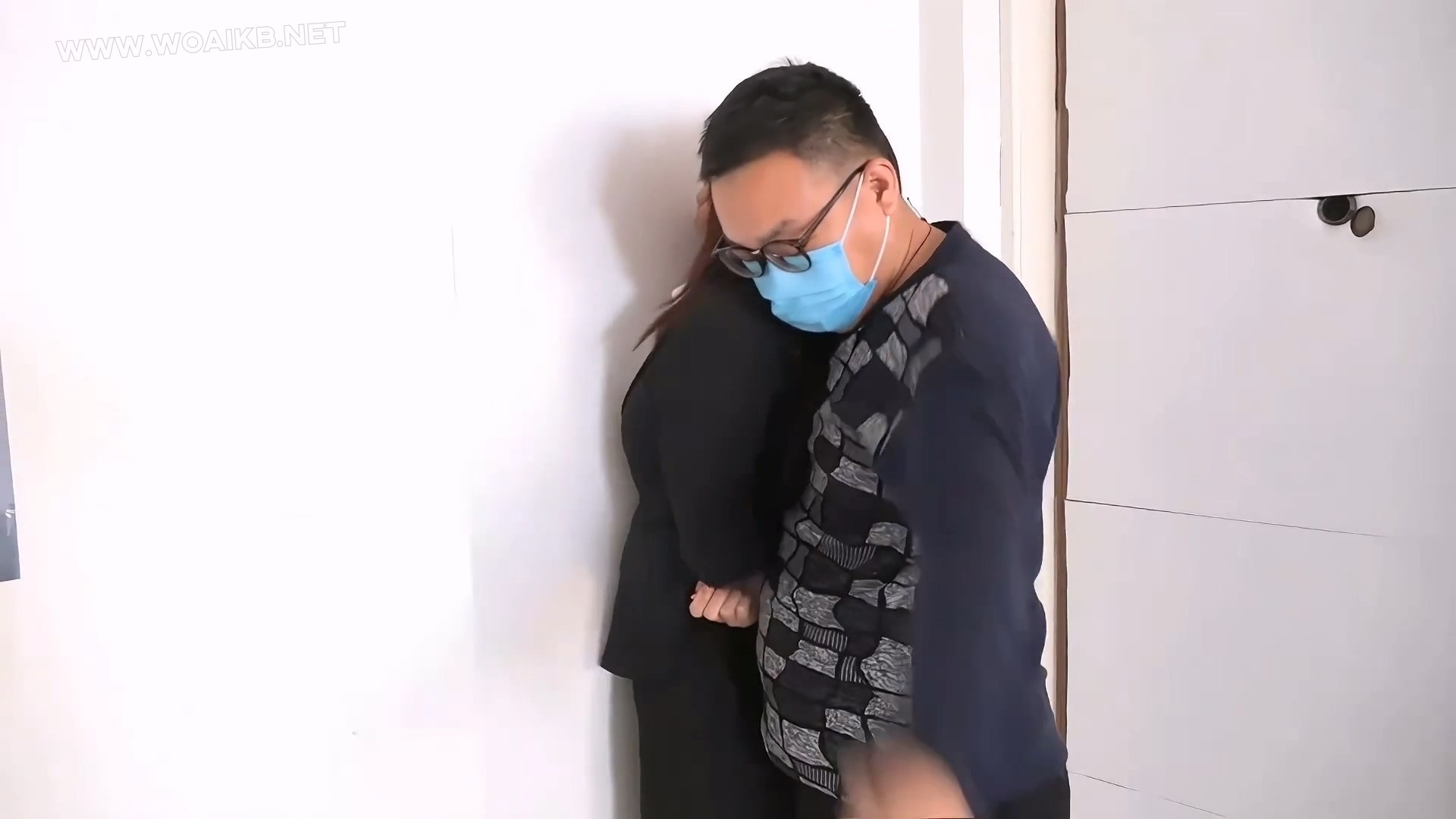 超超超级珍藏-白领被捆绑强迫口舌和后入（是道具，道具） 预览图