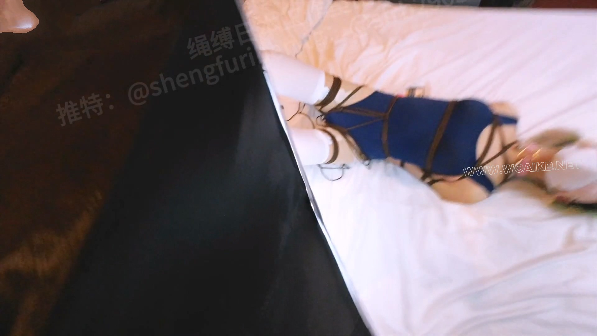 粉毛双马尾小恋 白袜死库水 td强制糕巢 tk 胶布封嘴 日式m腿 郊狼拉满 预览图