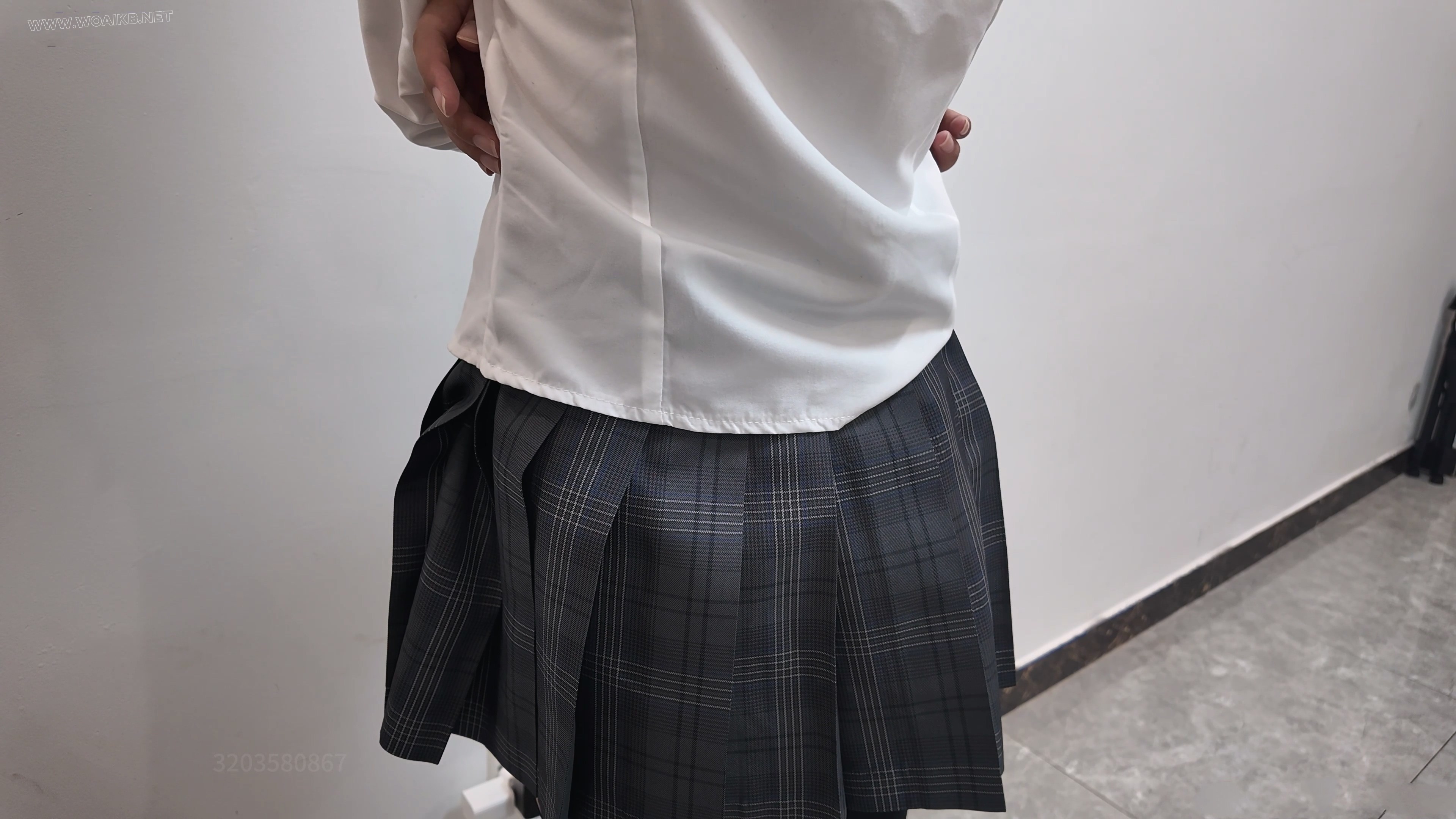 新人少萝妹子霜喵 捆绑户外震动假Y具调教 悦耳萝莉音耳边姣川 对话声音都颤抖了 专… 封面图