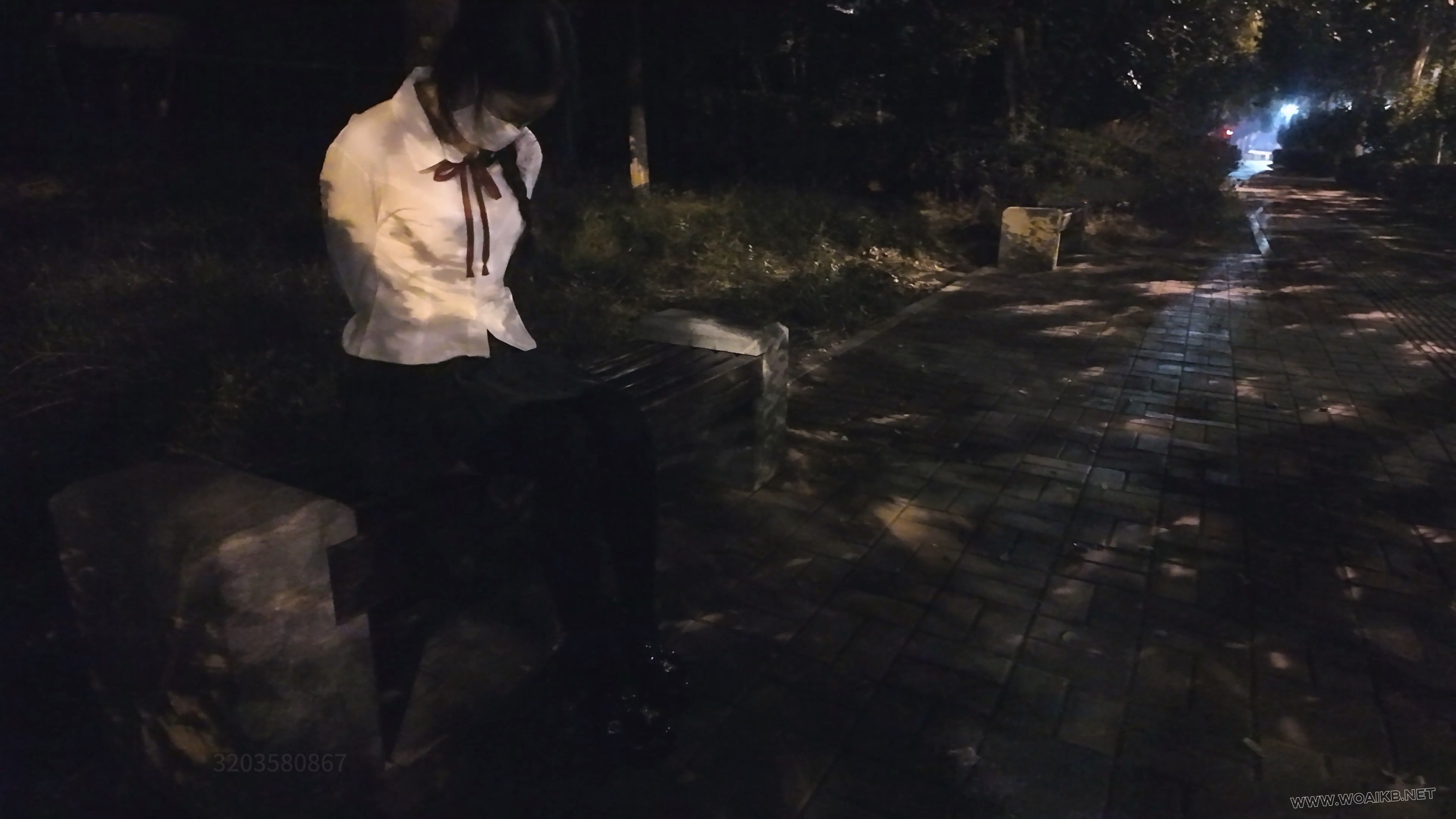 新人少萝妹子霜喵 捆绑户外震动假Y具调教 悦耳萝莉音耳边姣川 对话声音都颤抖了 专 预览图