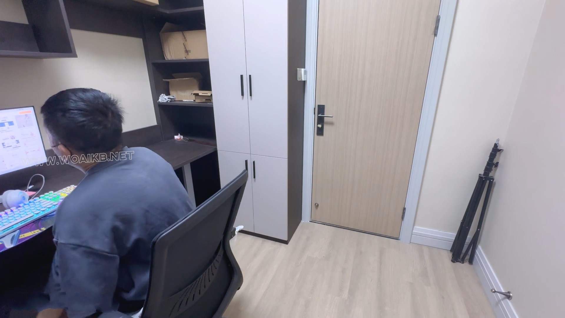 清纯实习生遇上变态经理（剧情，sp，，快乐棒，强糕） 预览图