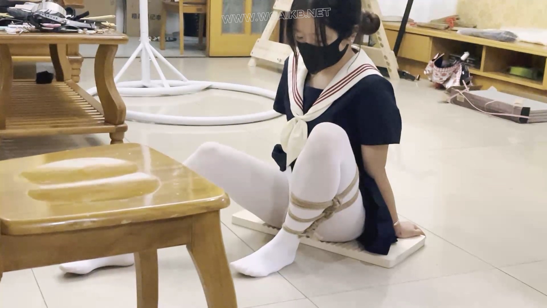 《调教师日记之特殊少女改造记》-1，五花+M腿+白丝+ZD棒，乖乖女学生小X早已听说有 预览图