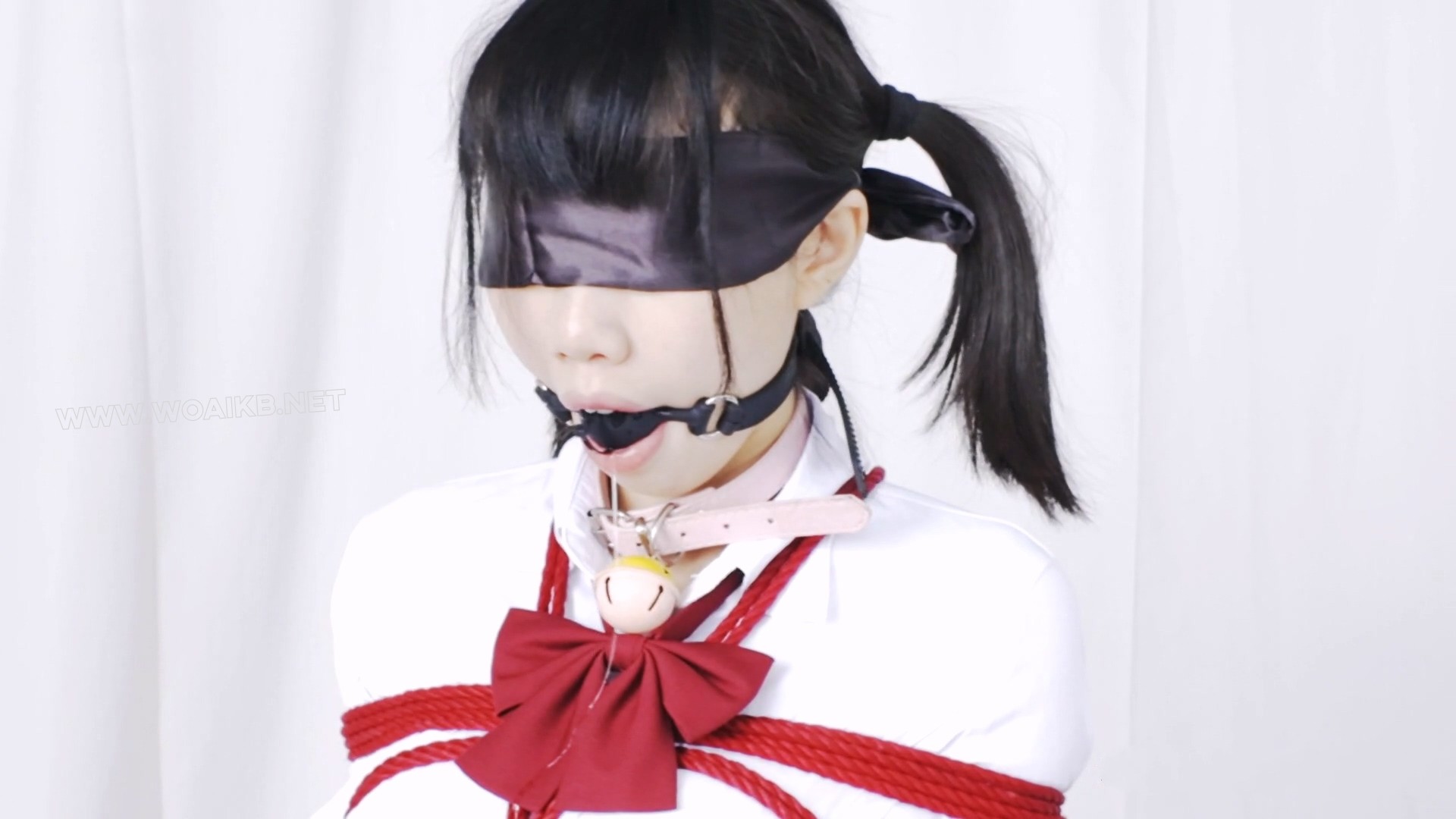 再次犯错的JK少女上集 JK 白丝 双马尾LOLI 鞭打 强膏 固定放置 强高放置 锁链口球 预览图