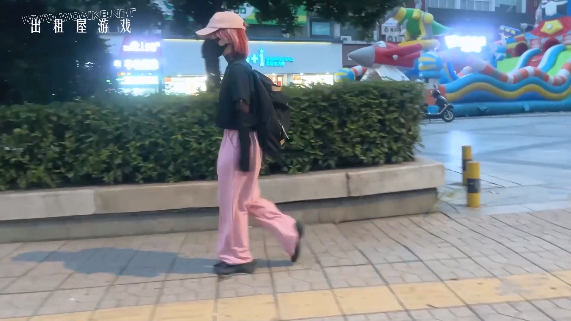 【出租屋游戏】超完整胶衣露出！从穿衣到出门在大街上震动躲在露天球场自亵！最后 预览图