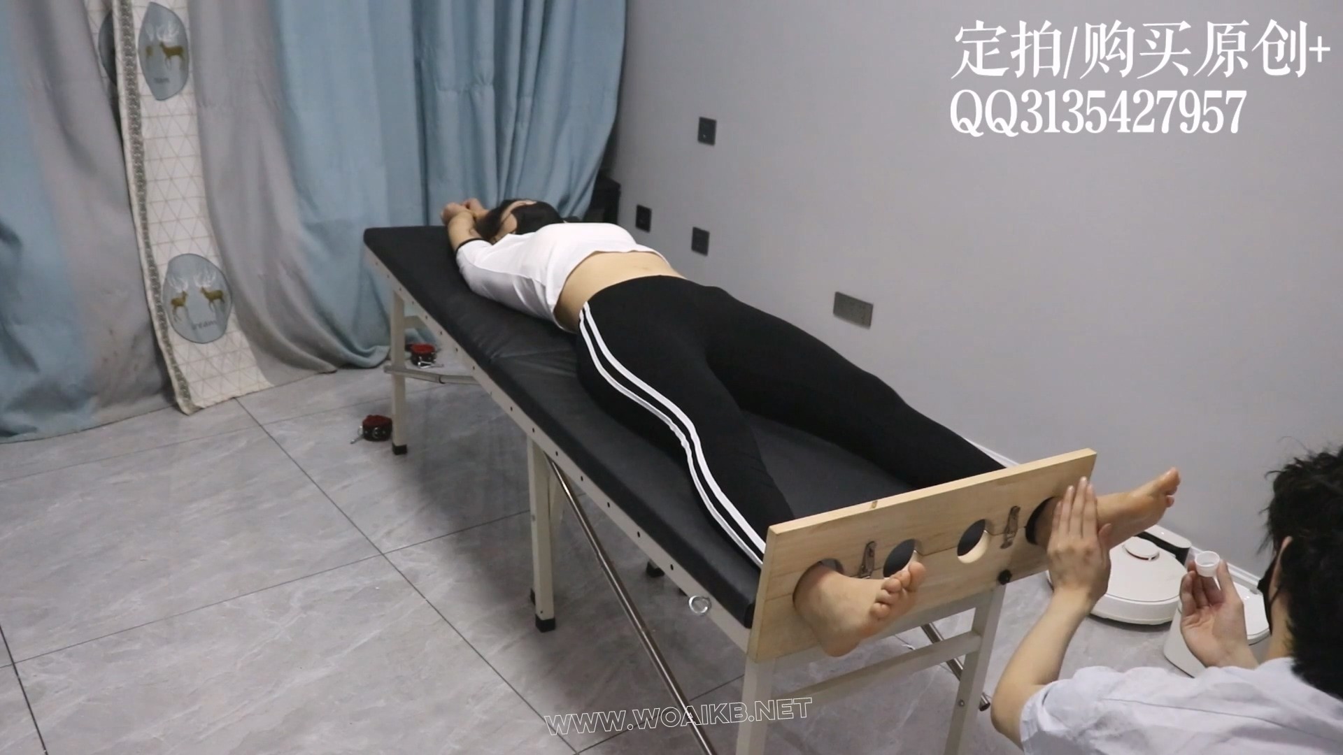 刑床驾驶员2！超级超级怕痒模特糖糖的第二部TK片~超怕痒运动服少女体验严厉TK，怕 预览图