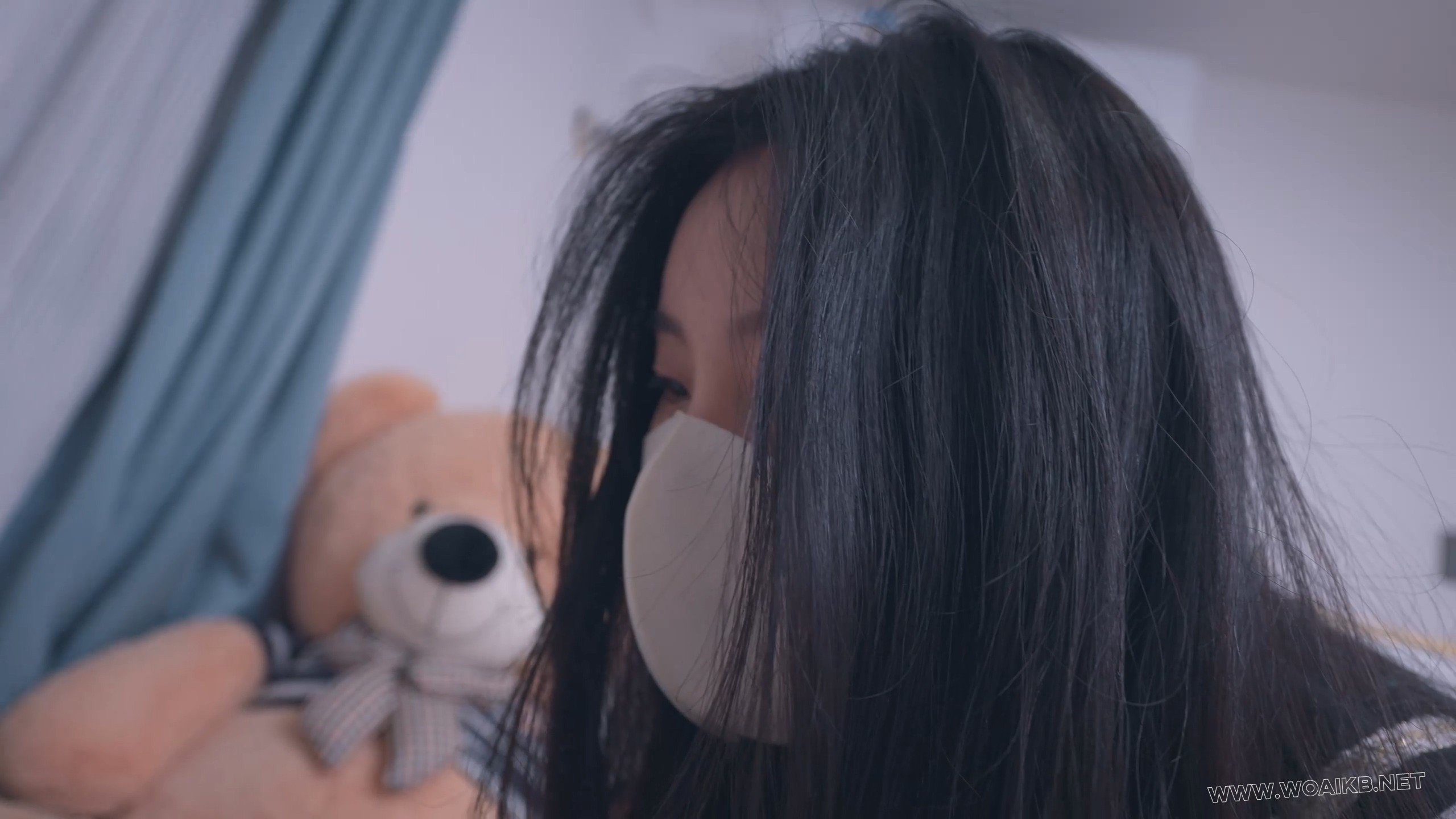 《应聘的女模特4》 入室迷晕+股绳+原味丝袜堵嘴+TK+抚摸+多道捆绑+轻呼吸限制 预览图