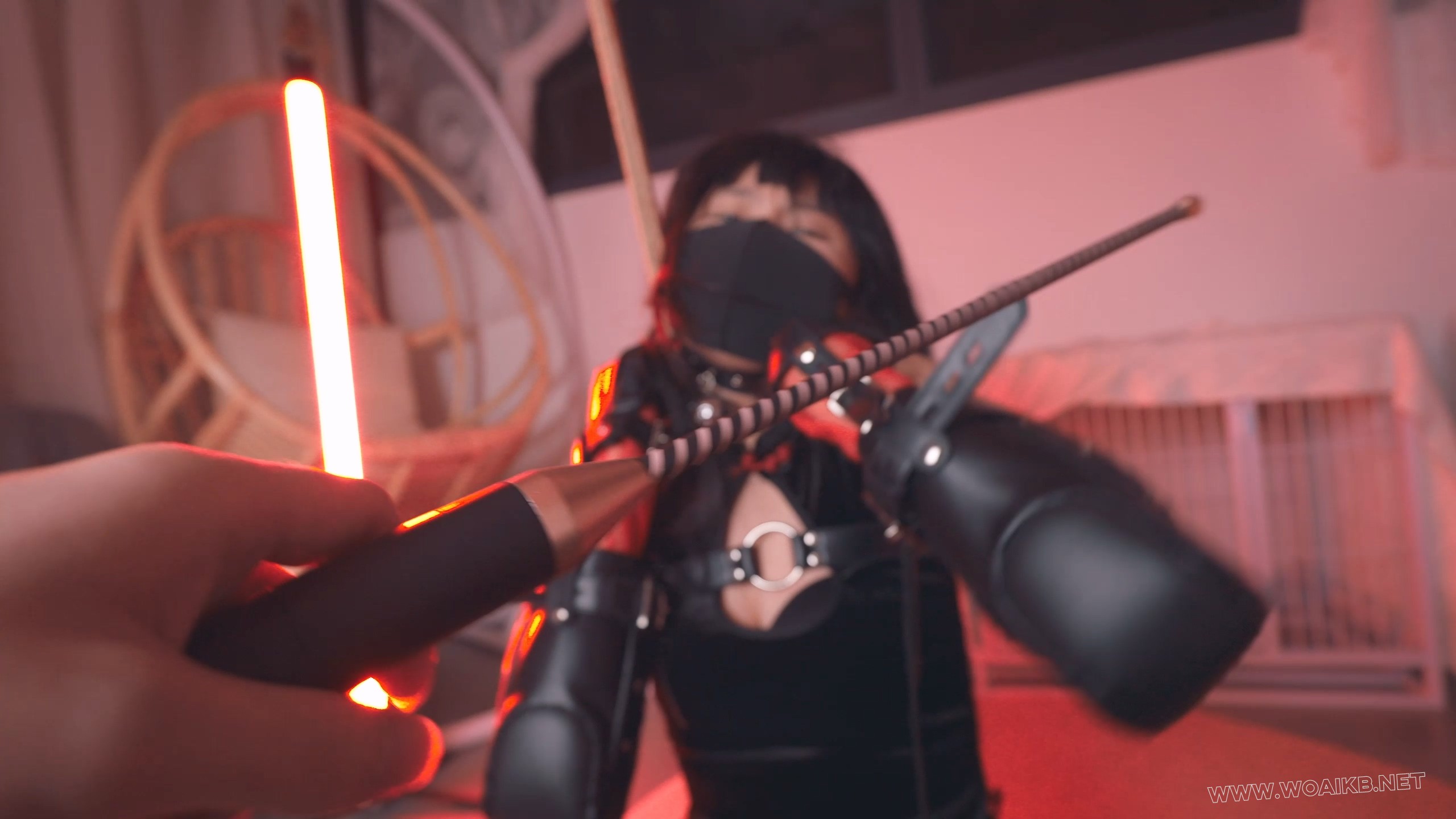 《欠债人妻4》和被驯服的妖艳人妻玩起了K9+电棍击打+狗奴爬行+项圈+AV棒强羔+吊脖 预览图