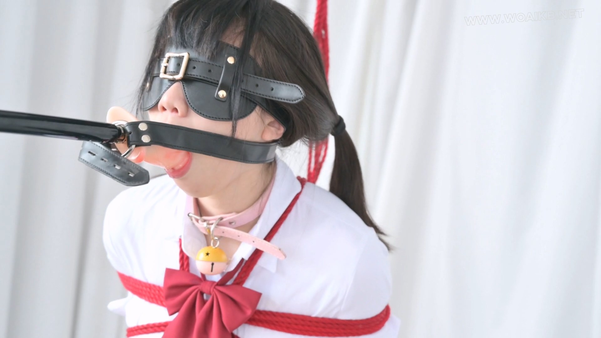 再次犯错的JK少女下集 JK 白丝 双马尾LOLI 口胶训练 强制口 装置调教 鞭打 强膏 固 预览图