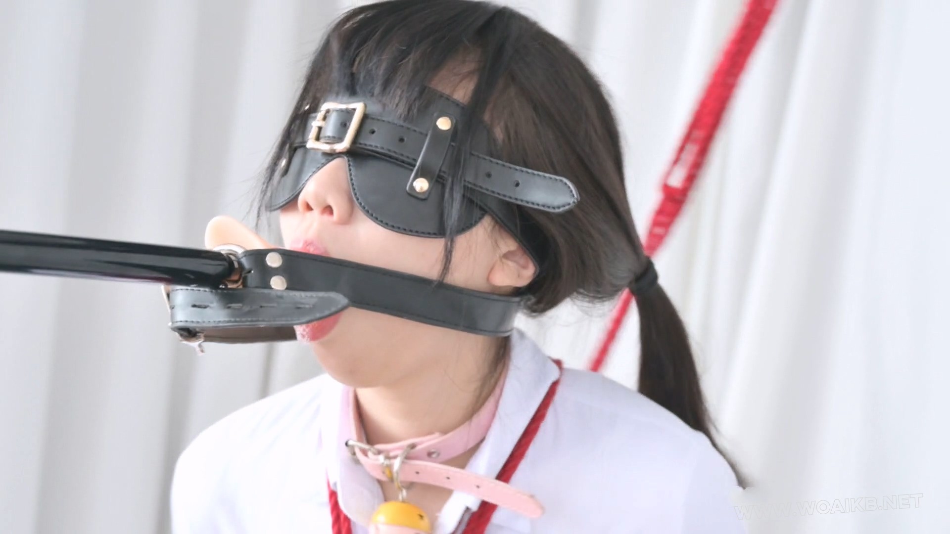 再次犯错的JK少女下集 JK 白丝 双马尾LOLI 口胶训练 强制口 装置调教 鞭打 强膏 固 预览图