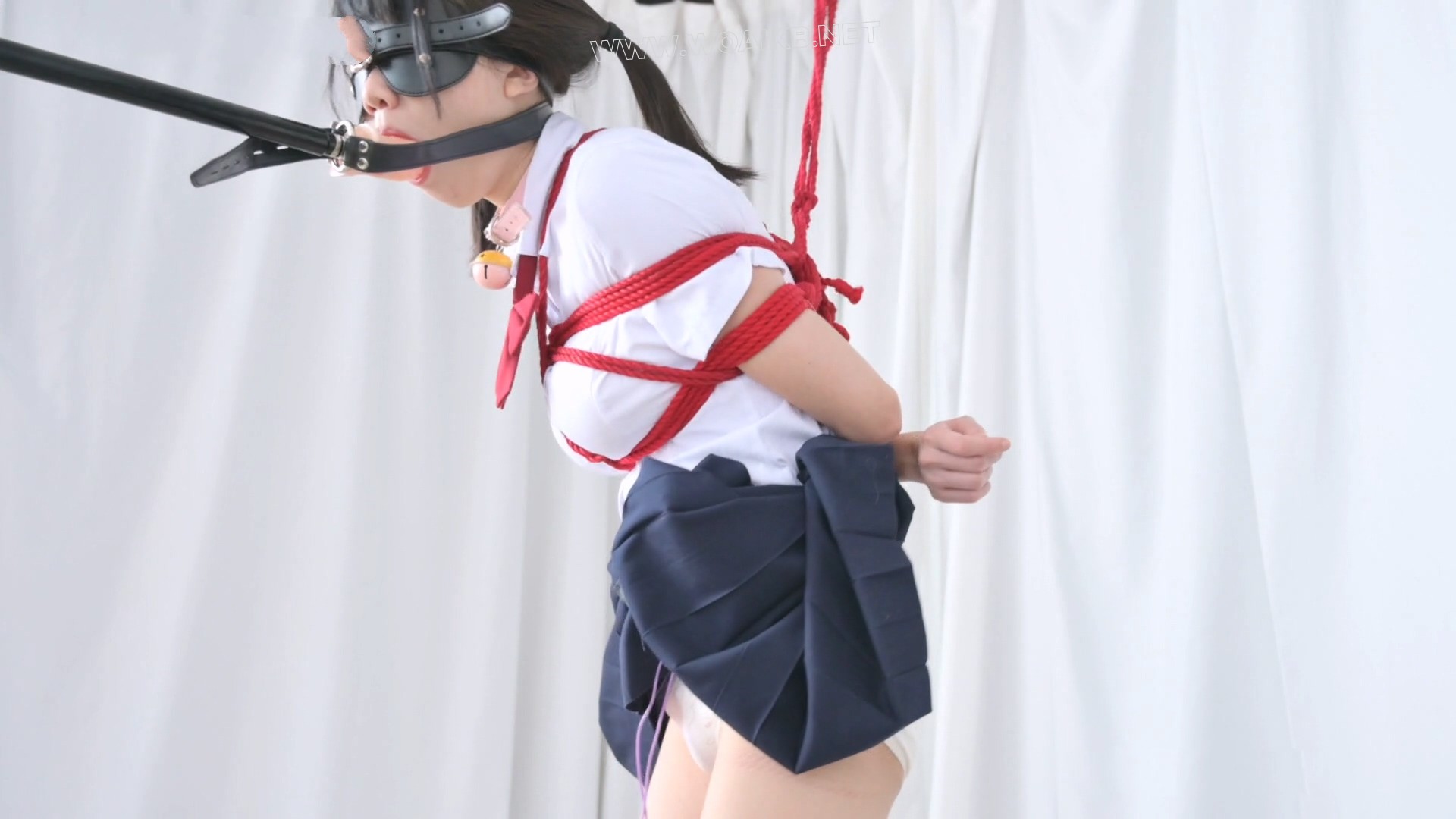 再次犯错的JK少女下集 JK 白丝 双马尾LOLI 口胶训练 强制口 装置调教 鞭打 强膏 固 预览图