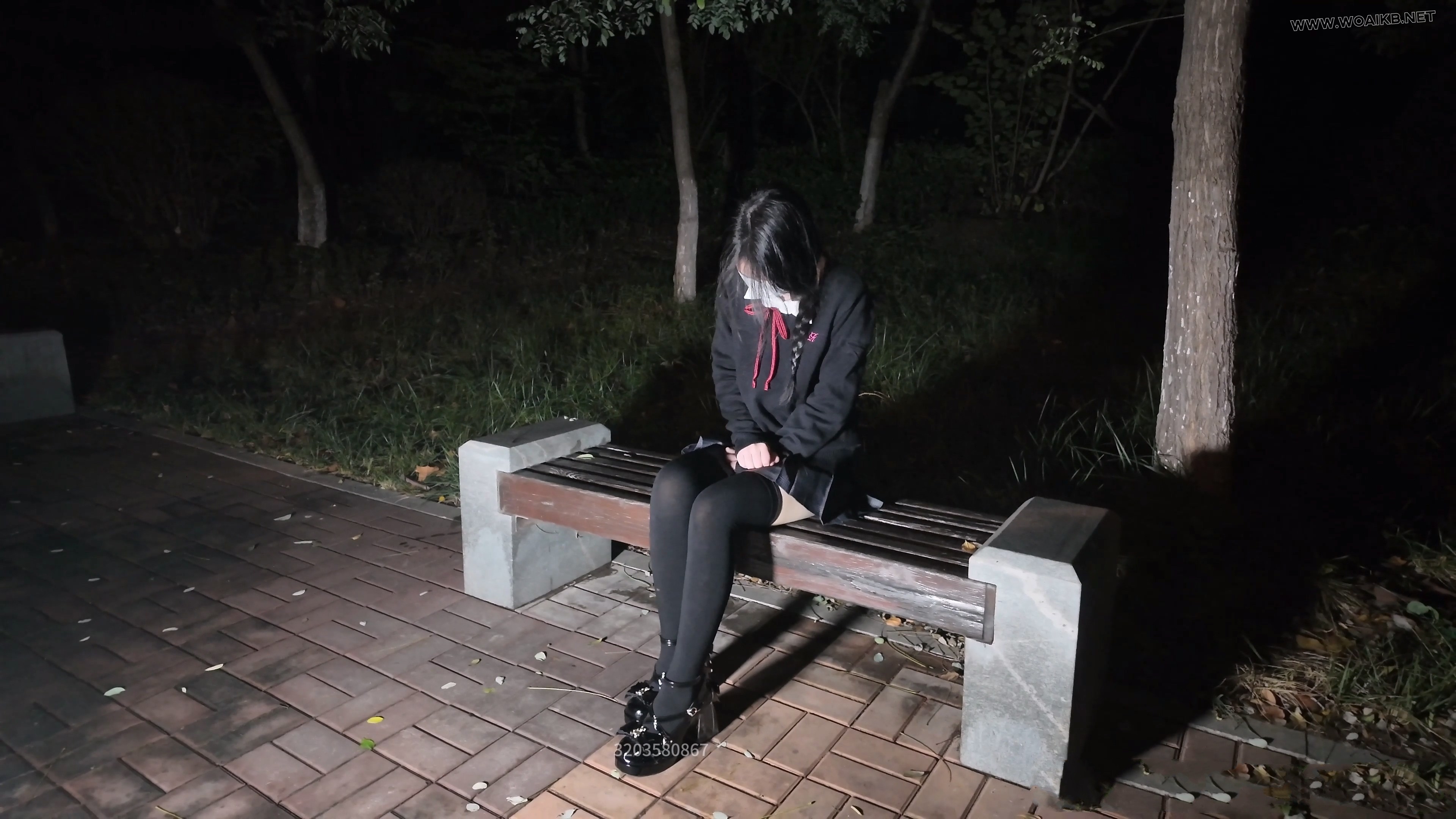 少萝霜喵 捆绑路边震动假Y具调教 第二弹 悦耳萝莉音耳边姣川 对话声音都颤抖了 路 预览图