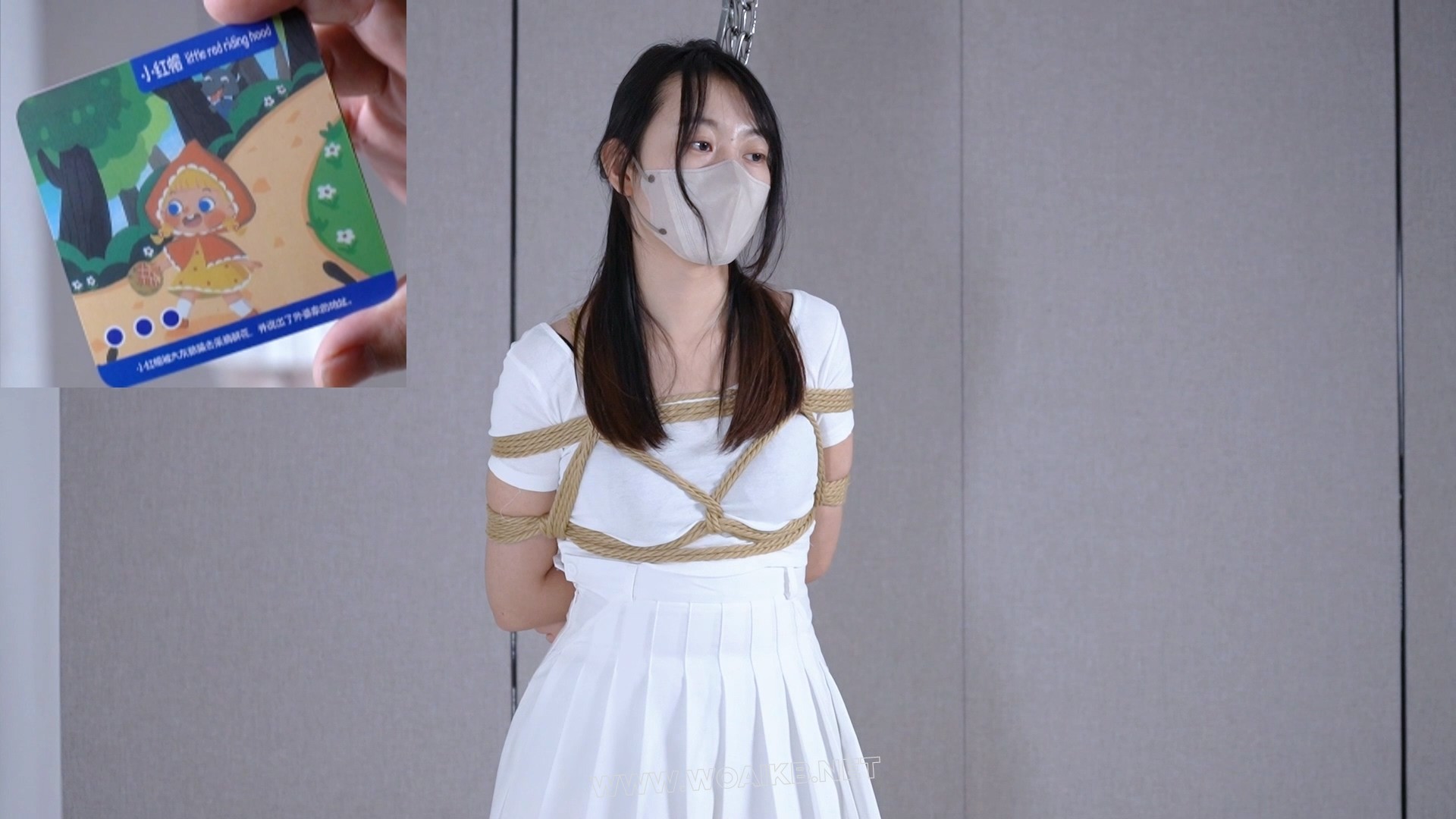 清纯女大学生挑战神秘游戏 预览图