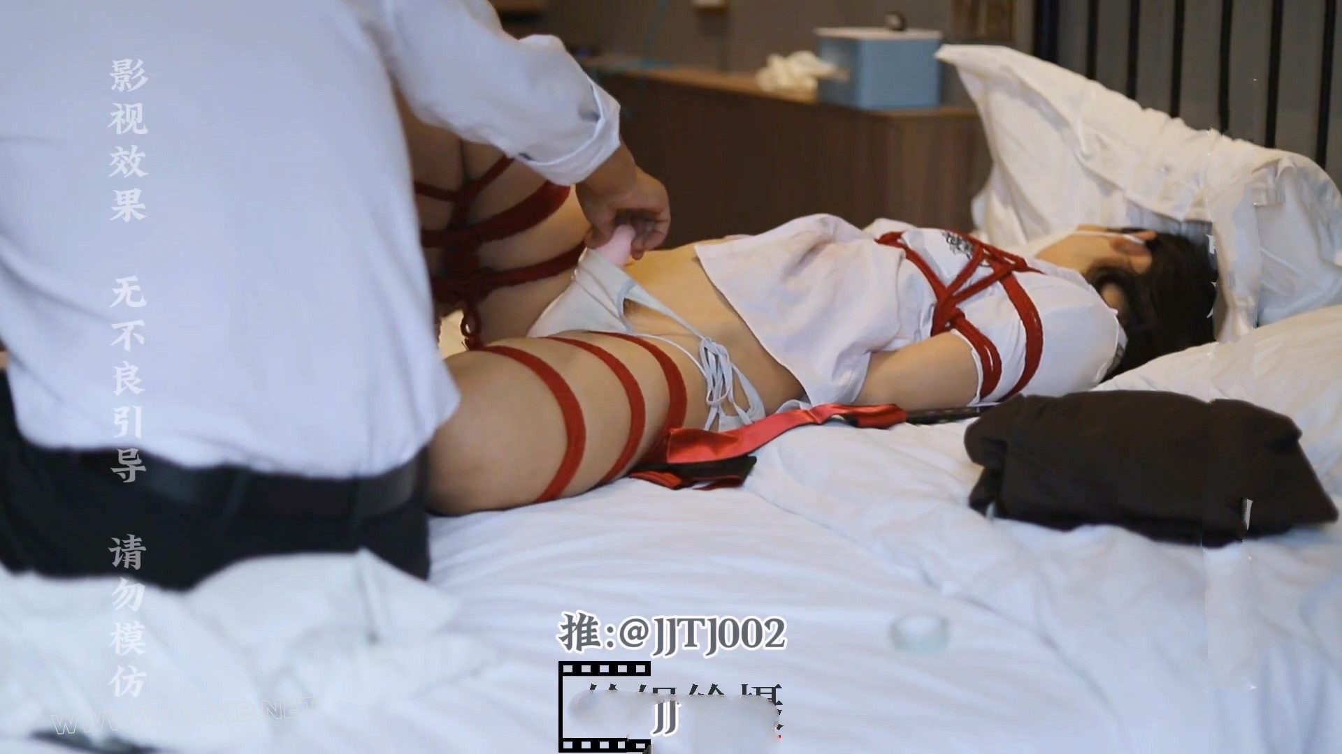 女大学生第一次体验被捆绑调教 预览图