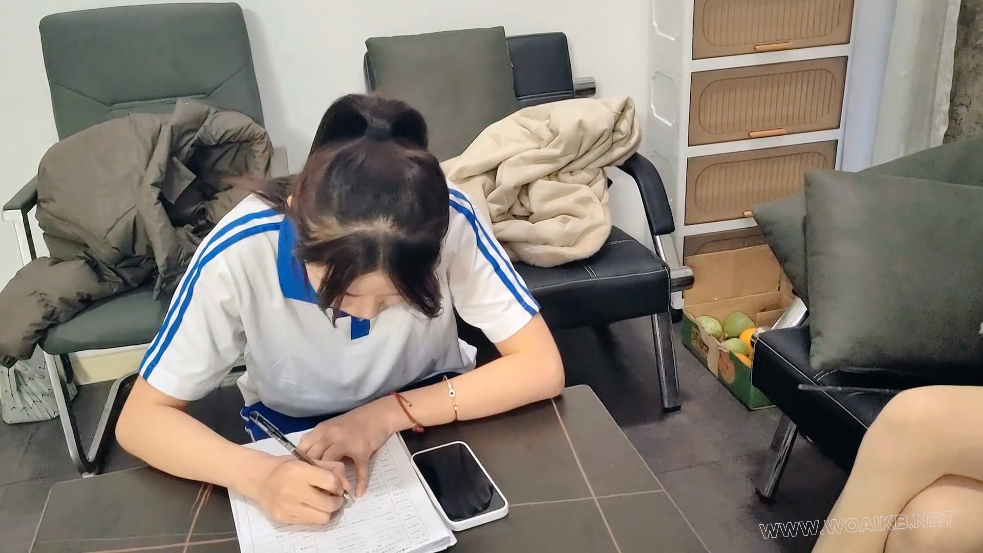 姐妹捆绑报复，日式KB，TK，蛇缚，胶带，日式驷马，放置 预览图