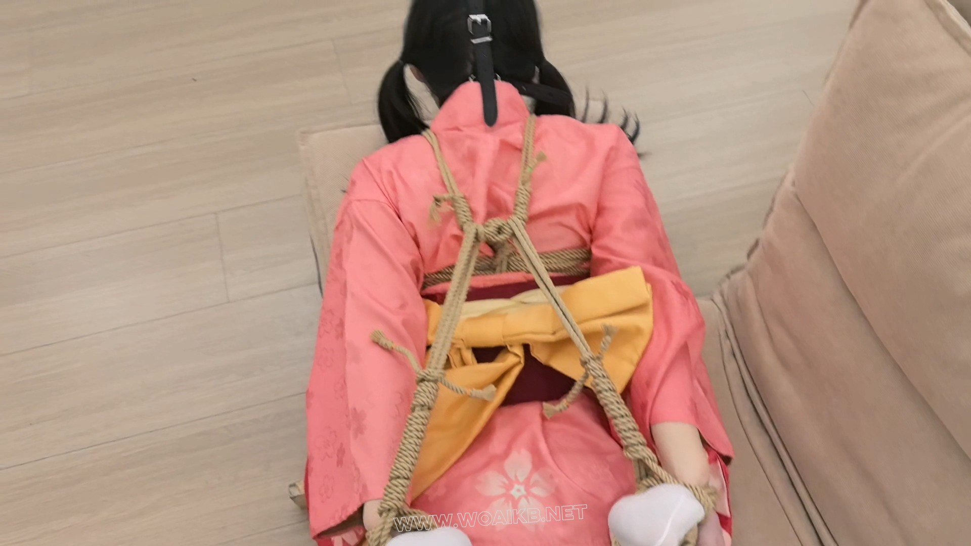 无名无内白丝 无限糕潮 一柱擎天这个姿势很诱人 就是有点废m 超软折叠固定 直立插 预览图