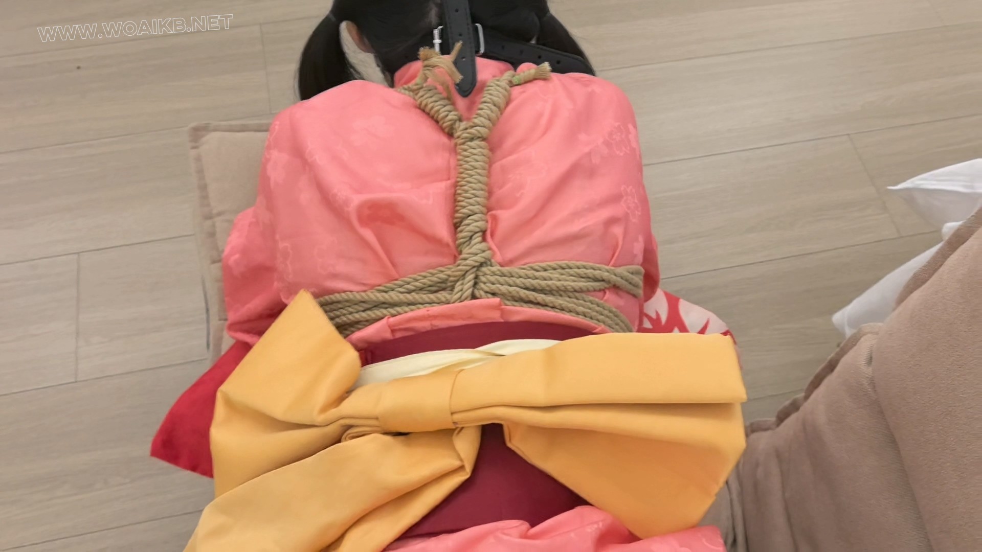 无名无内白丝 无限糕潮 一柱擎天这个姿势很诱人 就是有点废m 超软折叠固定 直立插 预览图