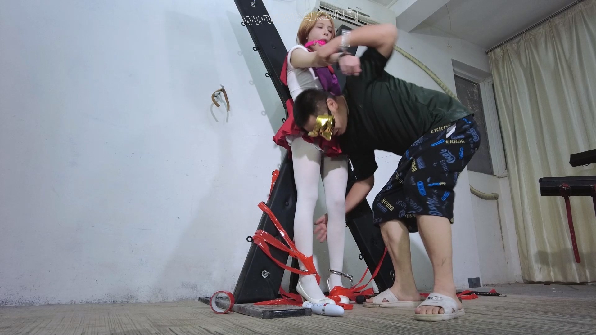 cos美少女战士！落入反派的美少女战士被残忍的羞辱折磨！棒棒强震手指入体强高！鞭 预览图