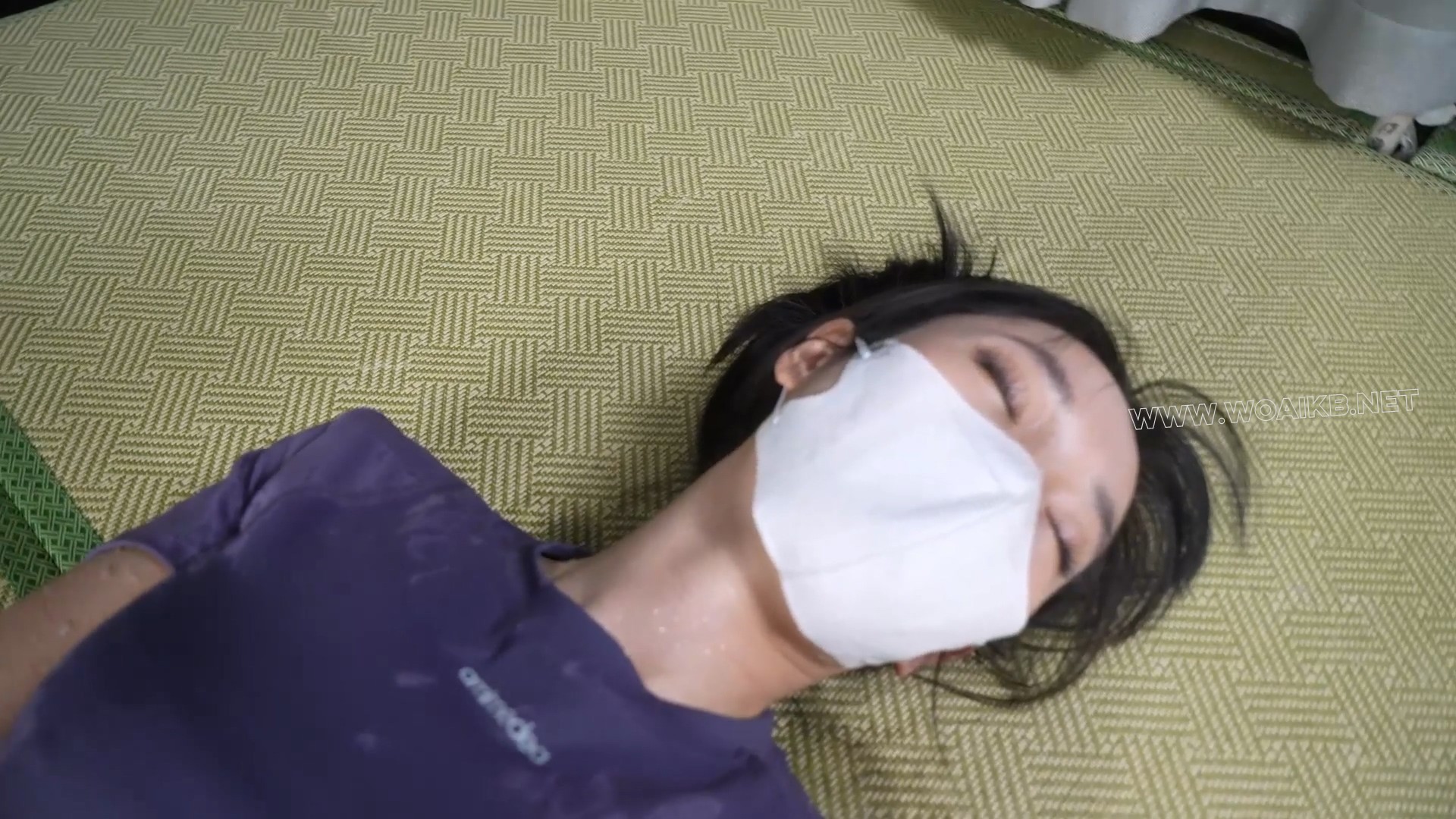 嗷嗷-瑜伽服 +帆布鞋，劫持举高高，袅袅，剧情向！ 预览图