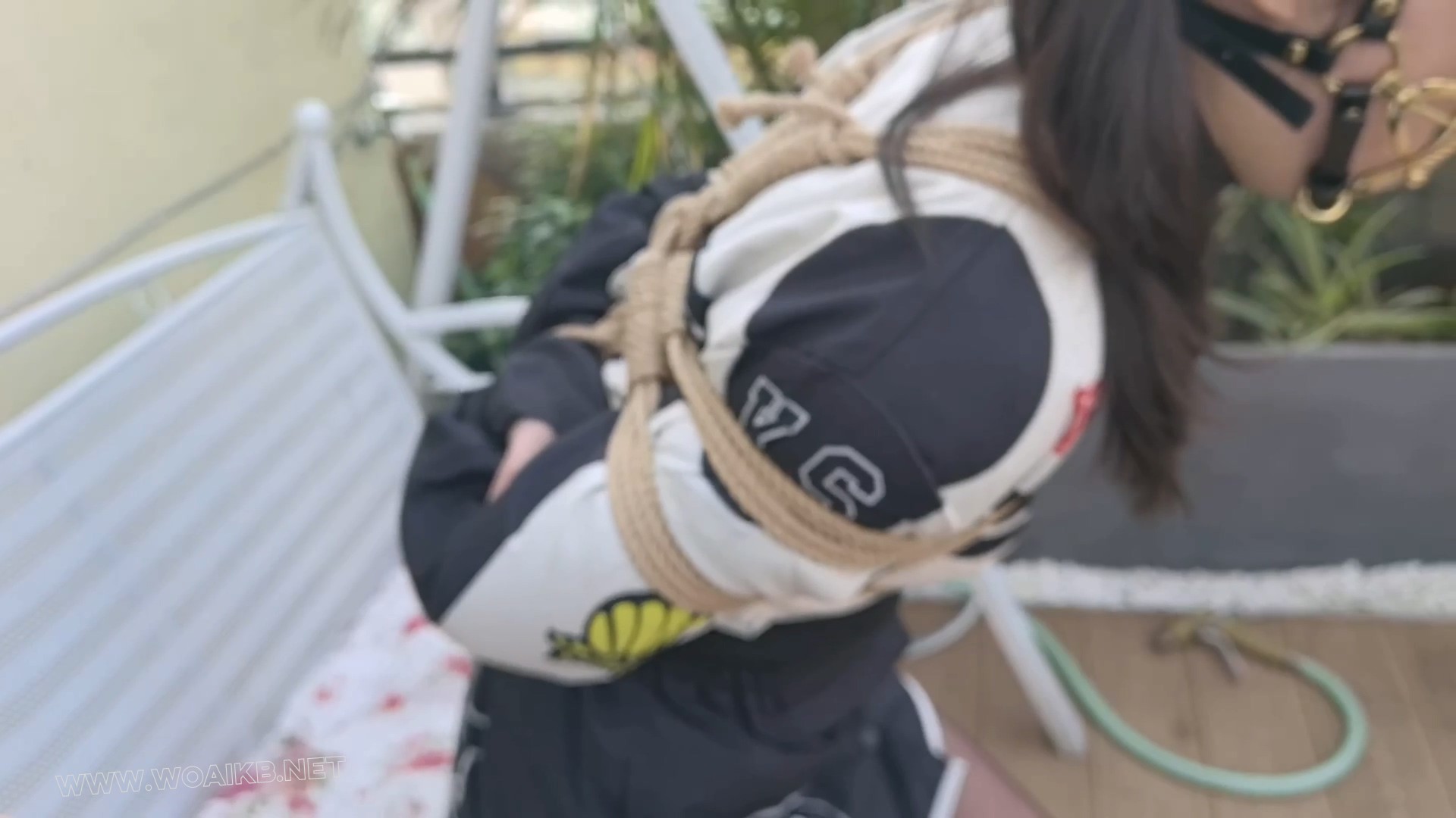【FXX-SM-攸姬】约拍黑丝攸姬 无内体验内置震动 分析强糕不同 开口器释放口水 电击 预览图