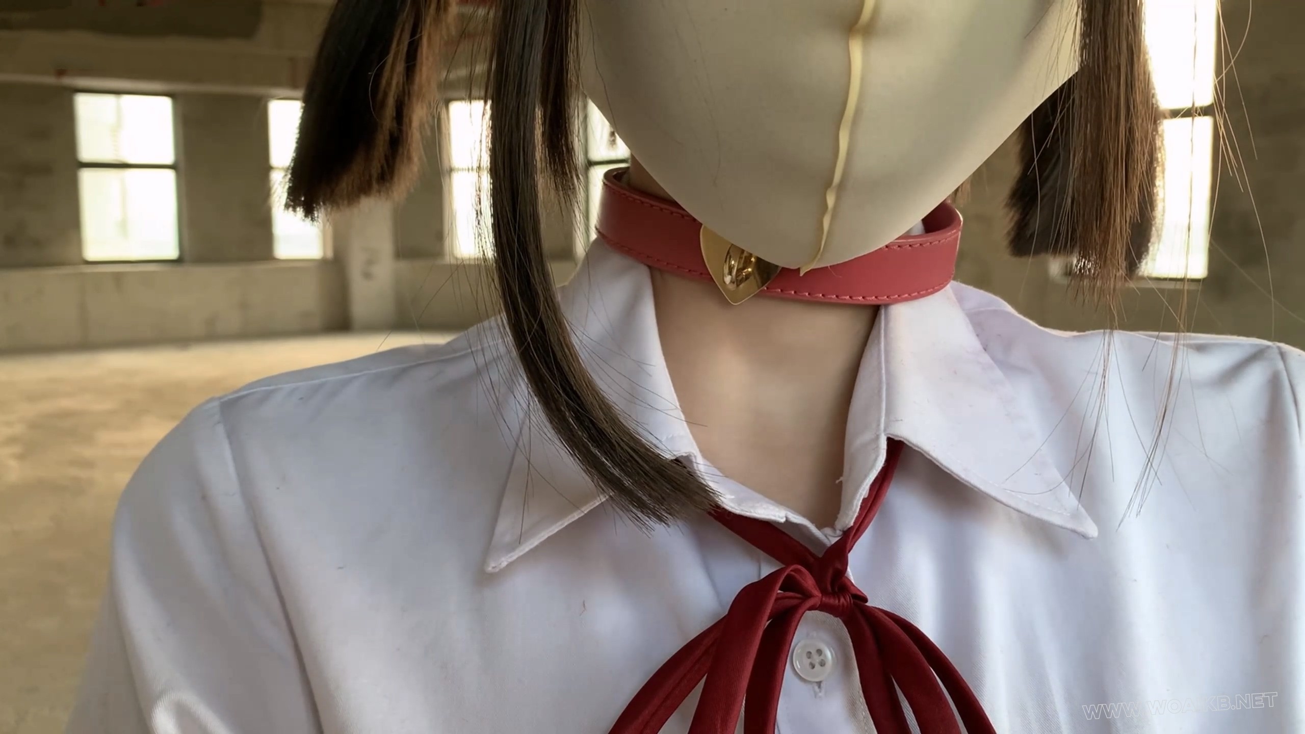 【尤美加奈】废墟最终章！双马尾白丝JK被羞耻调教 窗边调教+独自放置+郊狼+蒙眼堵 预览图