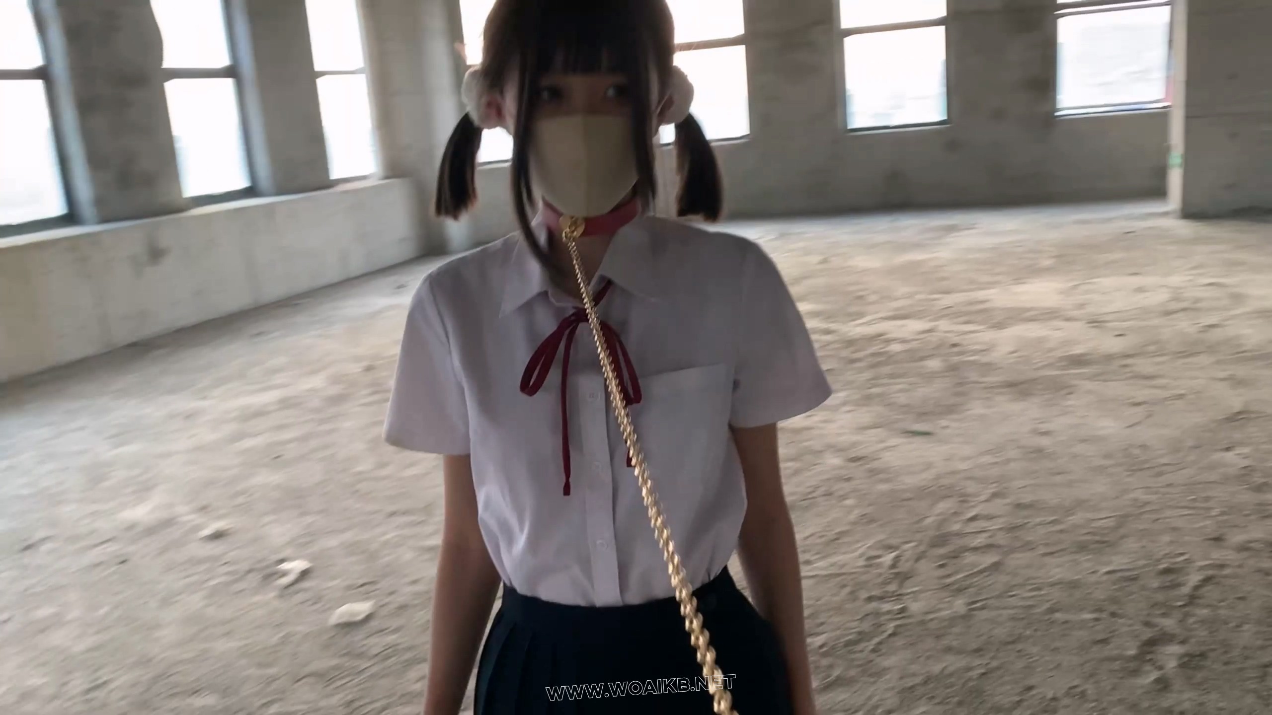 【尤美加奈】废墟最终章！双马尾白丝JK被羞耻调教 窗边调教+独自放置+郊狼+蒙眼堵 预览图