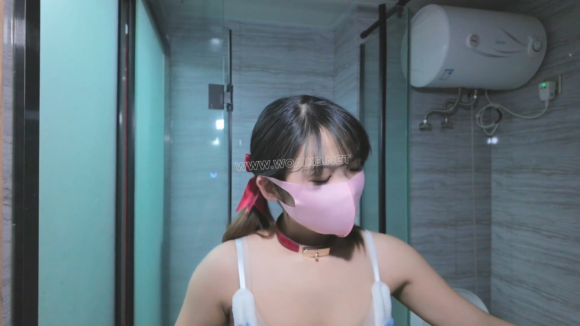 被电击后发声的圣诞节礼物自行打包全过程 预览图