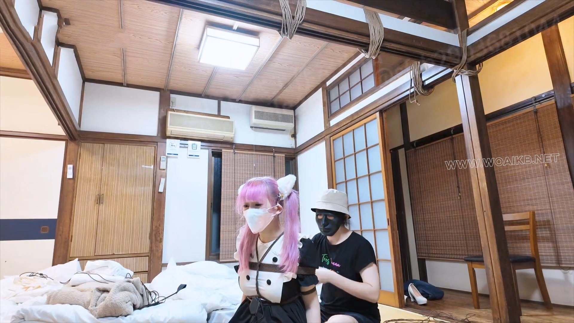 白丝猫系女仆养成攻略！年末干活！日式座椅分腿紧缚 强制开口口塞，口水流满一地 预览图