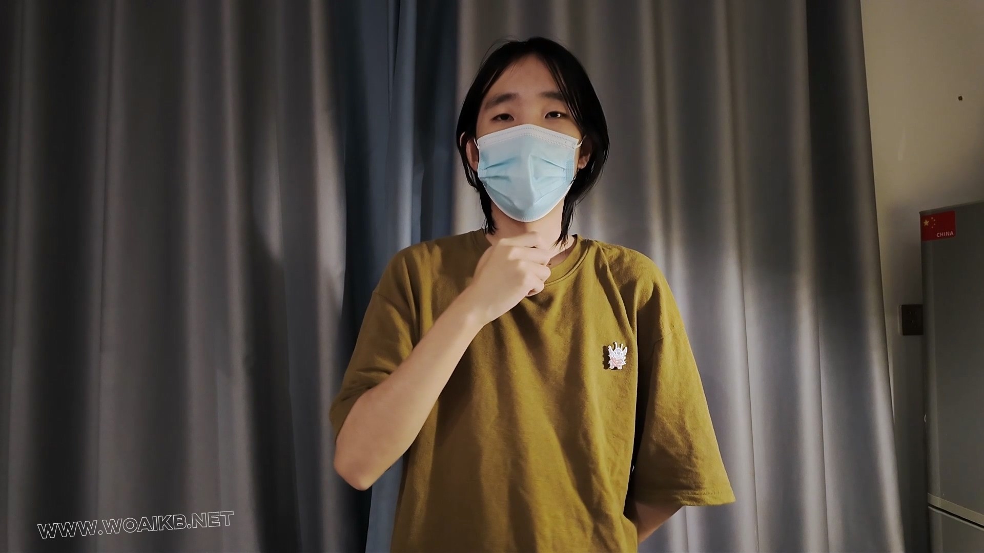 野生coser小姐姐挑战tk唱歌失败后被强制灌下白丝柠檬水 封面图