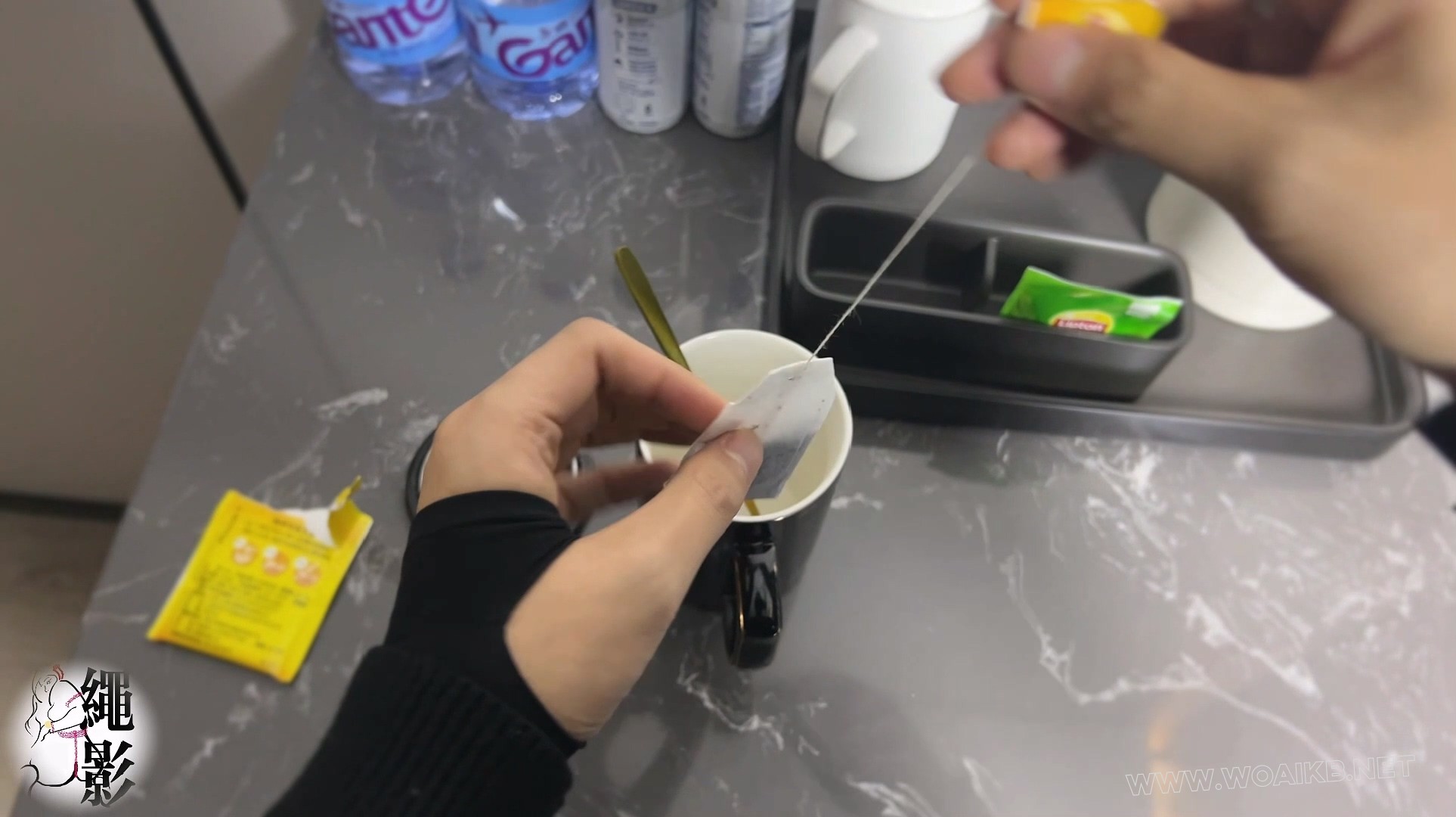 白领上司虐待员工被下药第一视角（第二集） 预览图