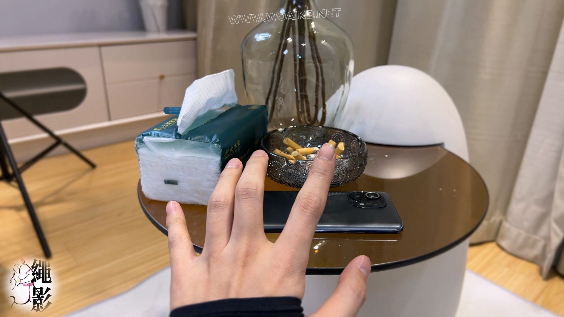 家庭教师的催眠，叛逆少女和她的淫荡母亲一网打尽（第一集） 预览图