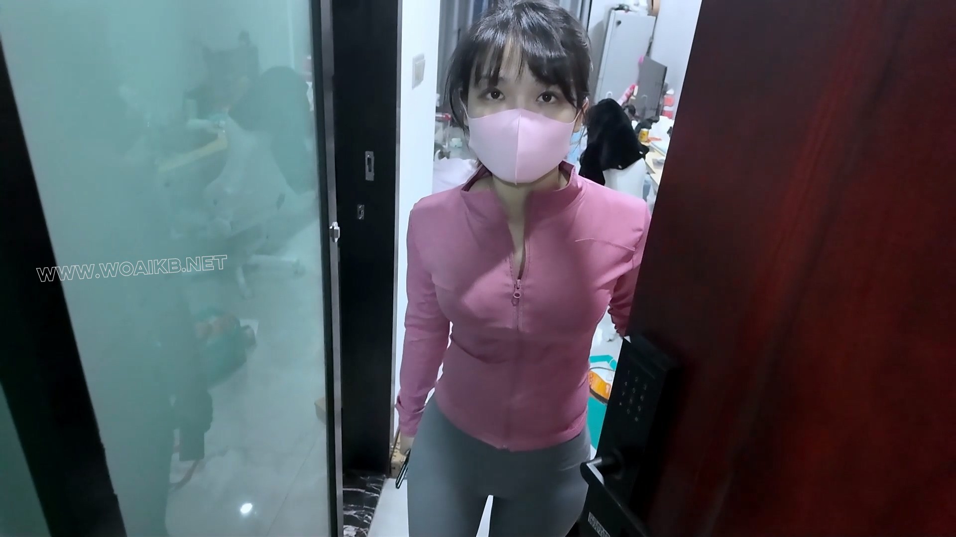 迷晕扎针折磨我隔壁新搬来的美女邻居（定拍） 封面图